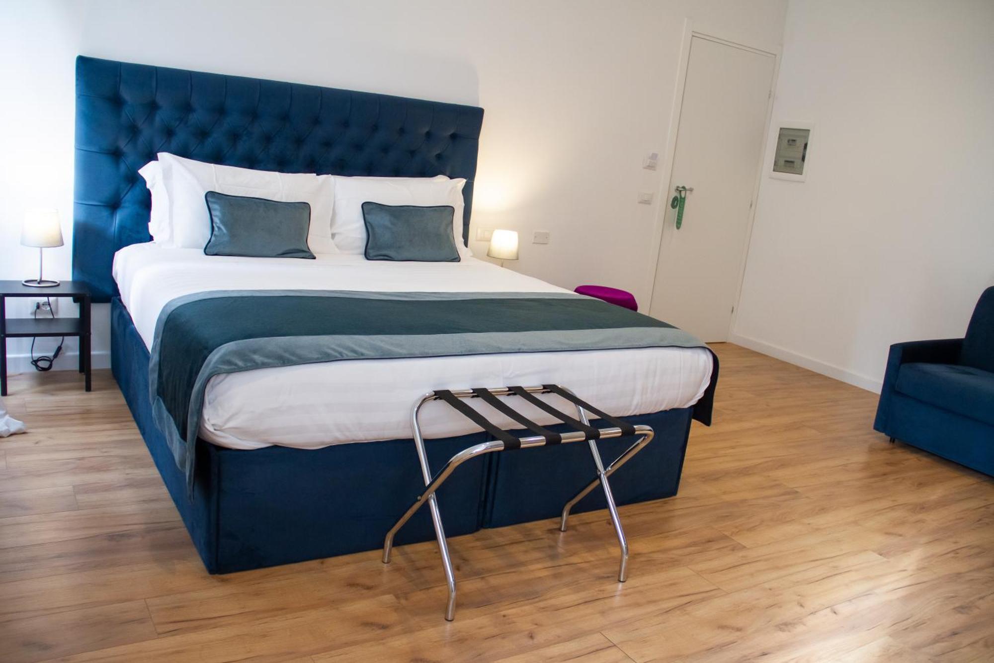 Pensión At St. Peter Rooms&apartment