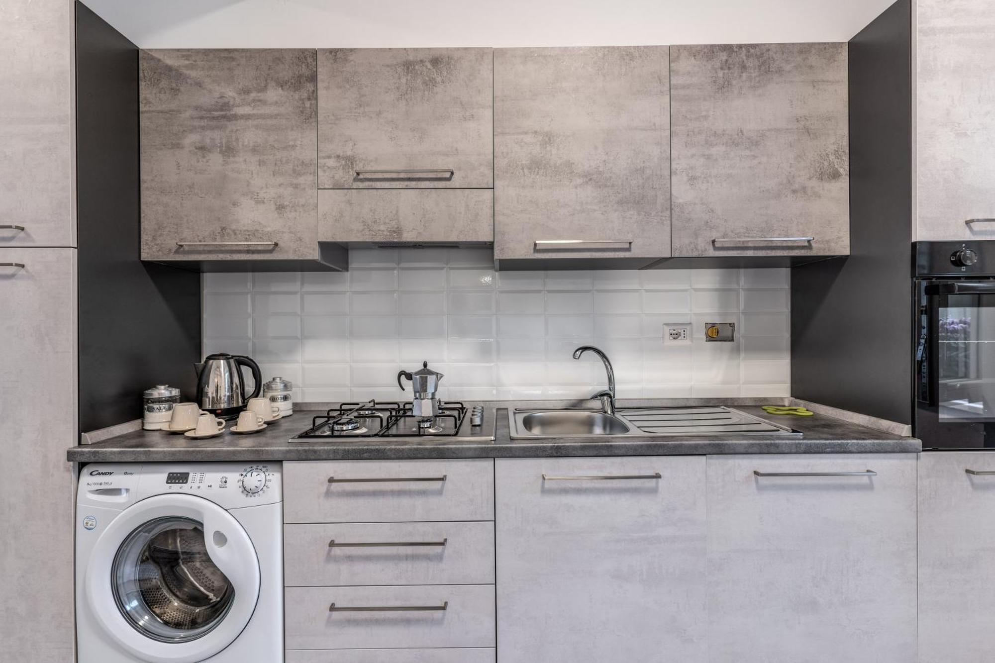 Pmt Apartment Rom