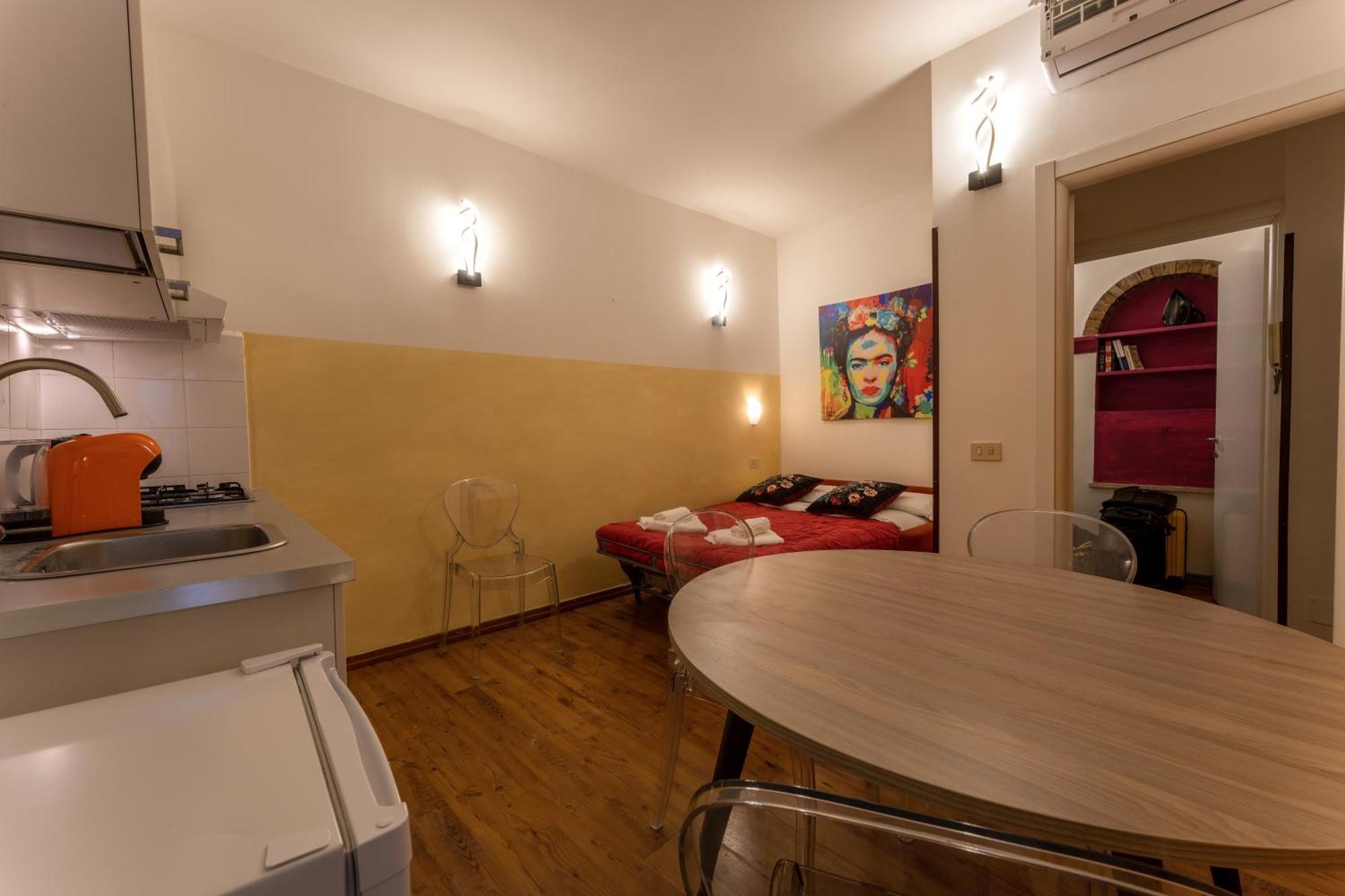 Pellegrino 86 - 101 Flat In * Roma