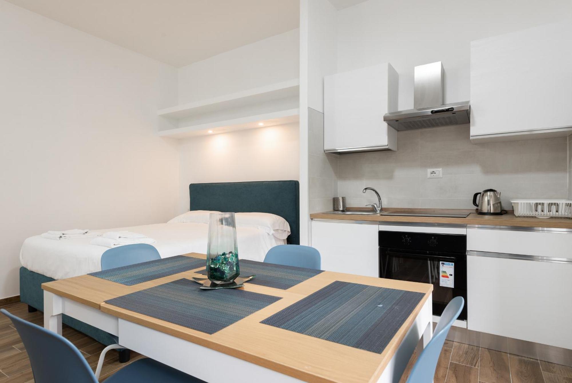 Aurelia Deluxe Roma