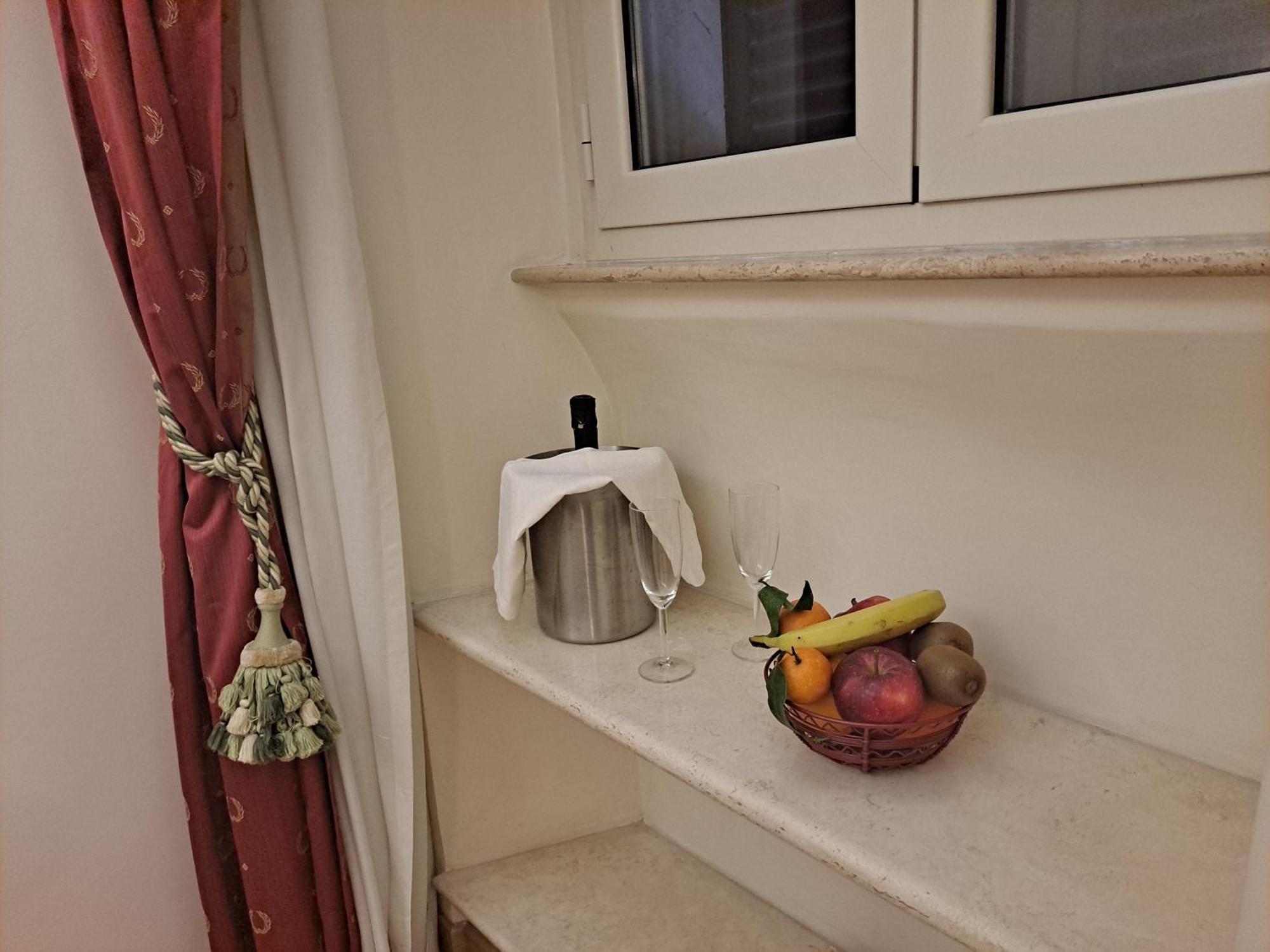 Suites Rome Gasthof *