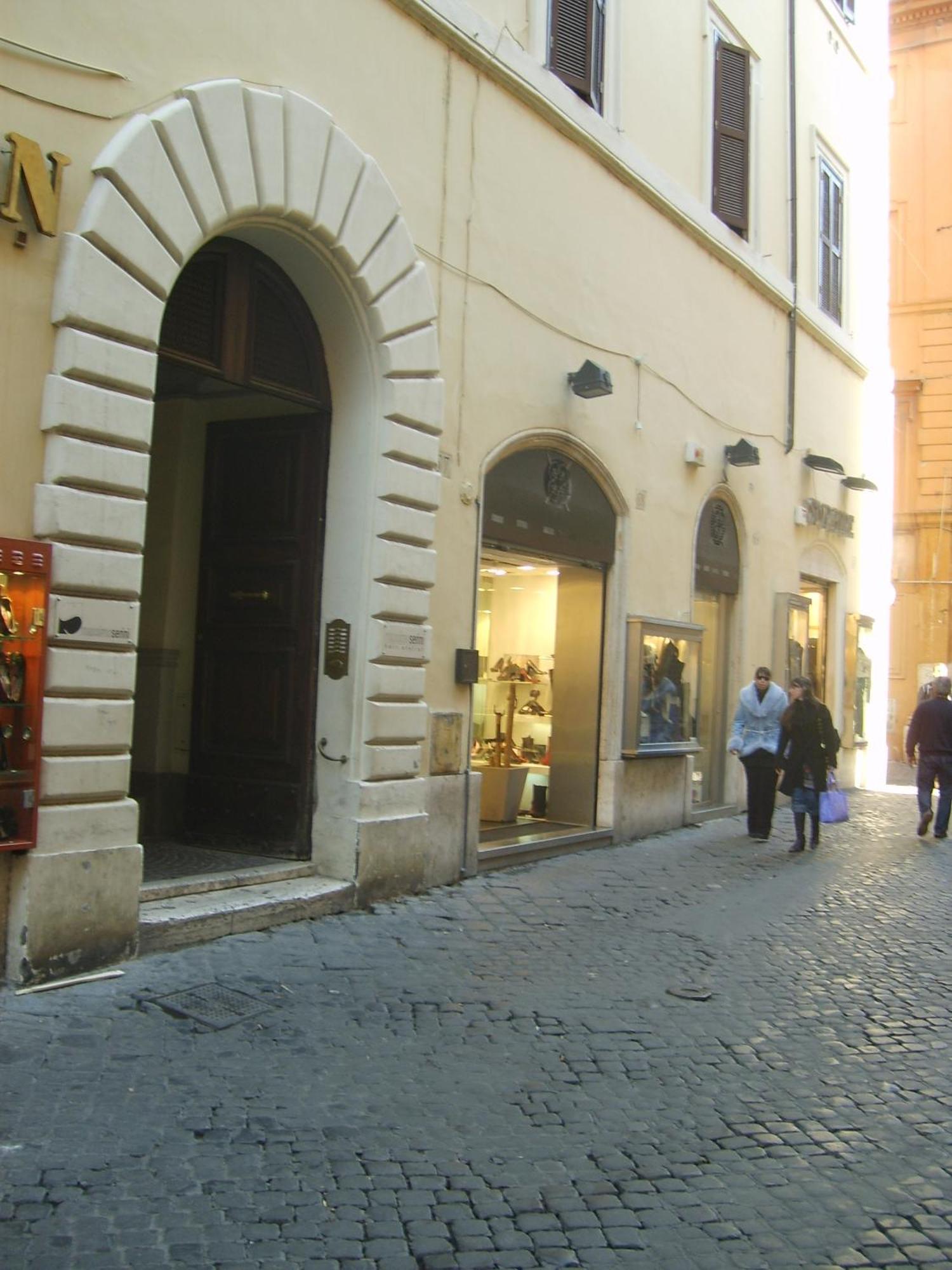 Gasthof Suites Rome *