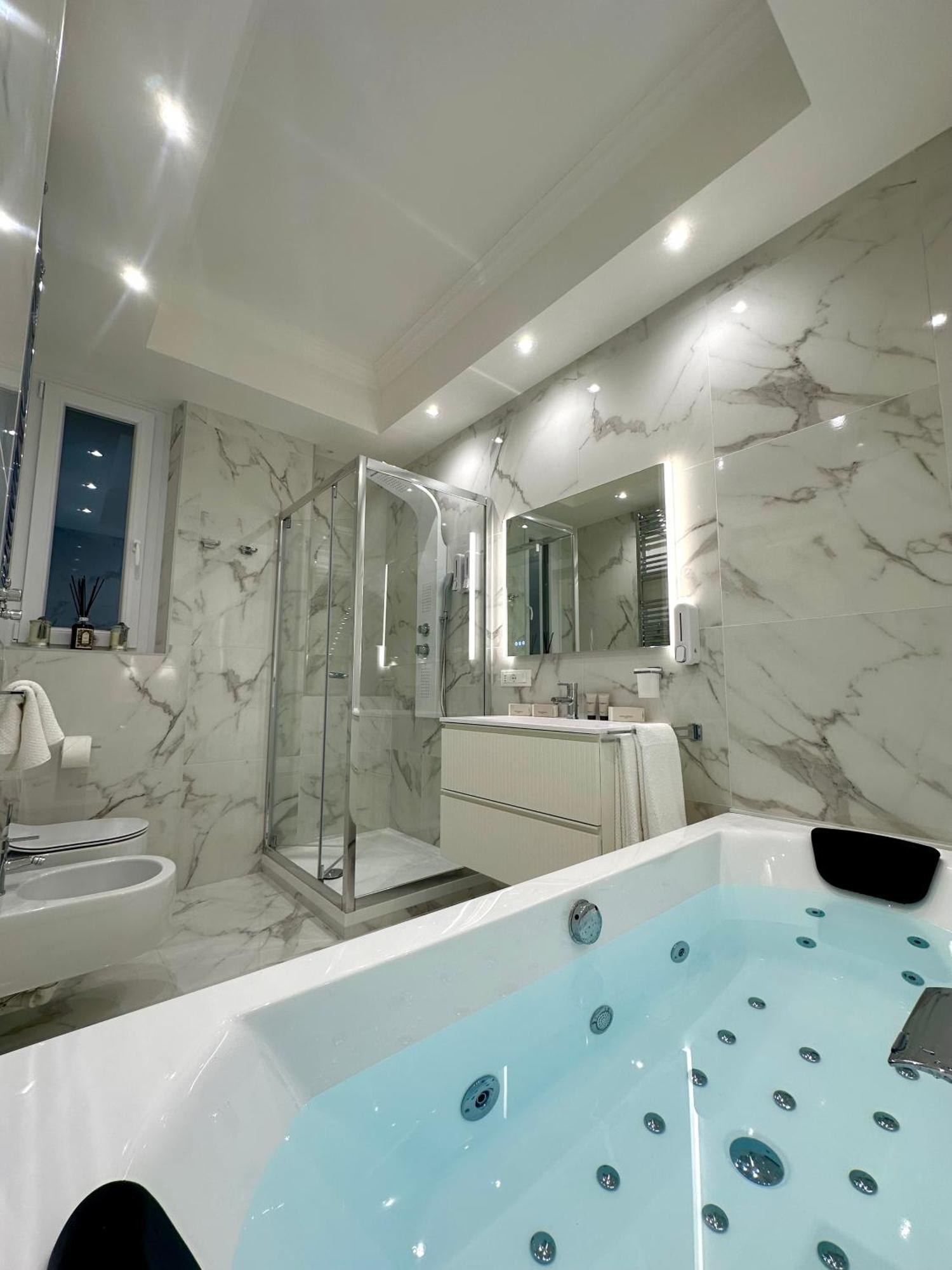 Apartment 6 Al