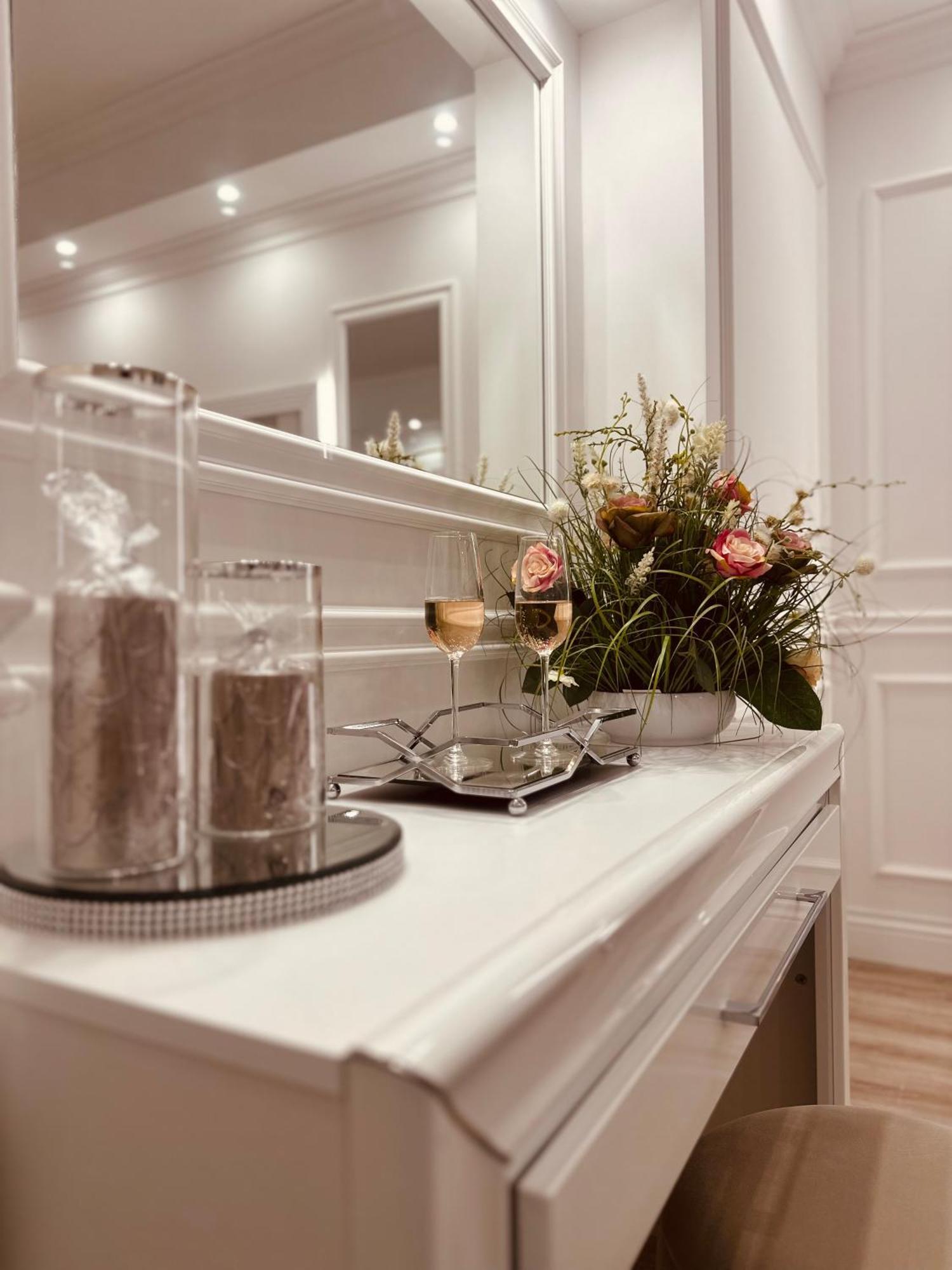 Apartment 6 Al *