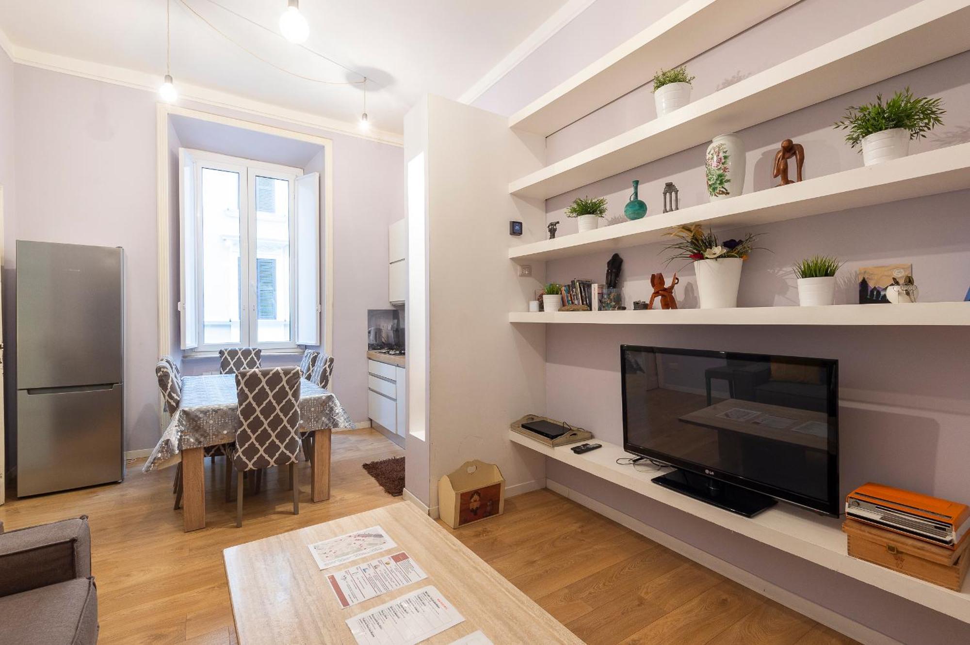 Luxury Three Bedrooms Flat In Center Leilighet