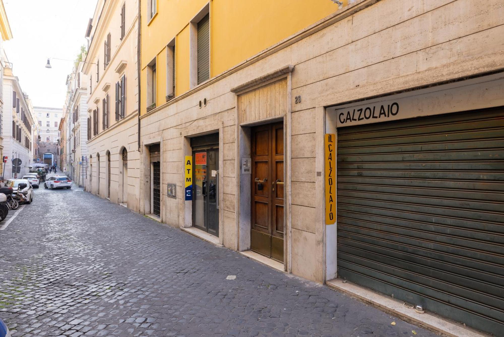 Urban Chic 2 Bedroom Vatican Escape * Rom