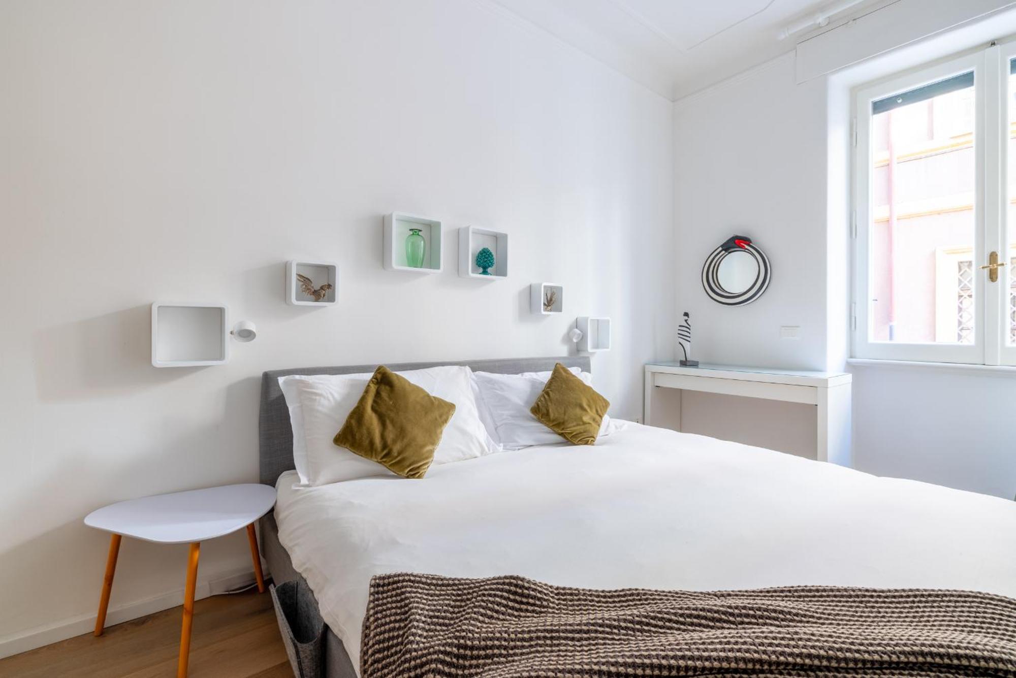 Urban Chic 2 Bedroom Vatican Escape Apartment Rom