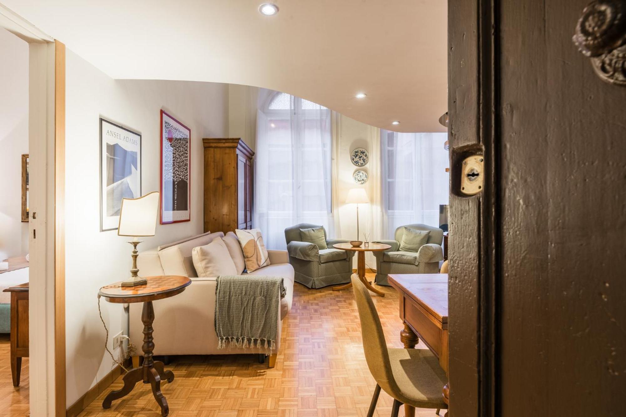 Carla Luxury House
