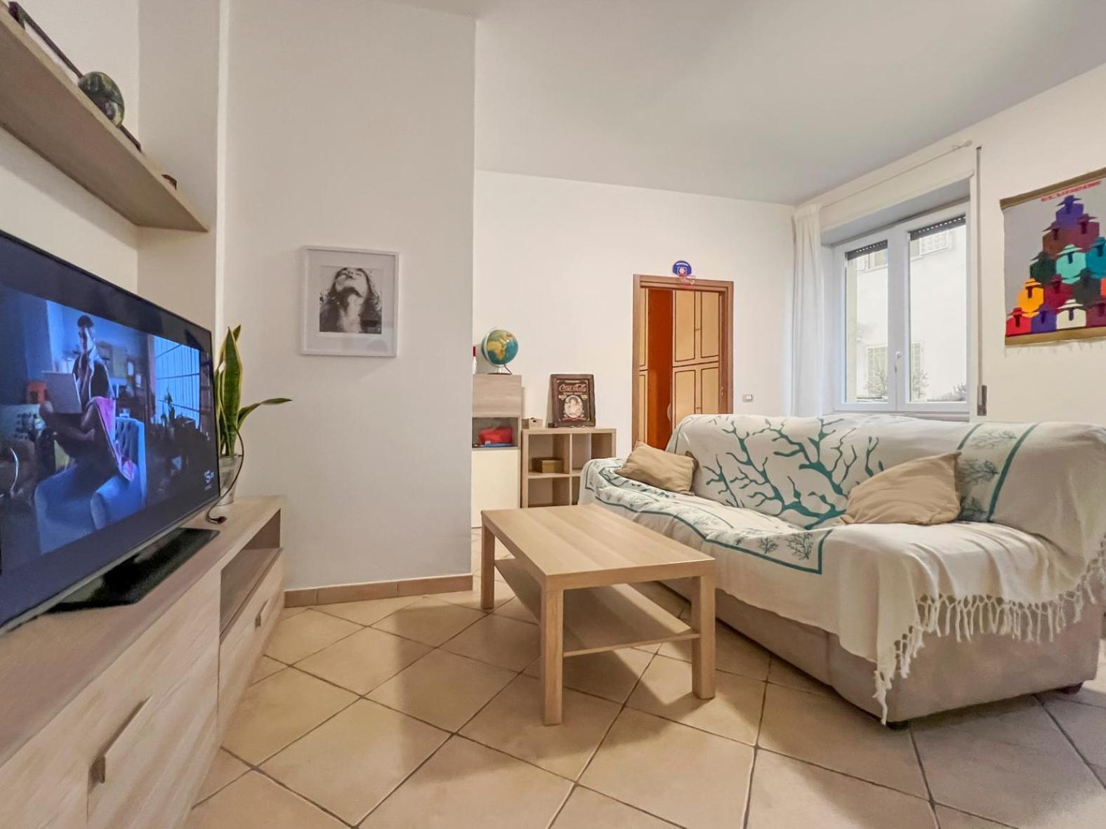Spacious Near St Peter's Church Apartamento