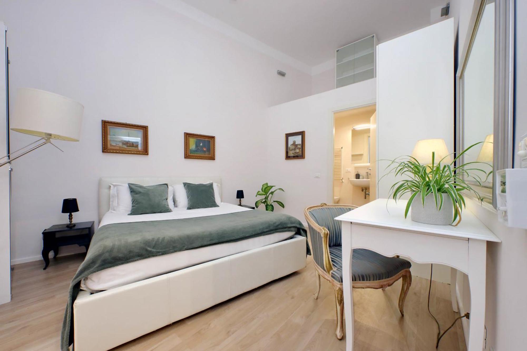 Treasurerome Carmen Apartment *