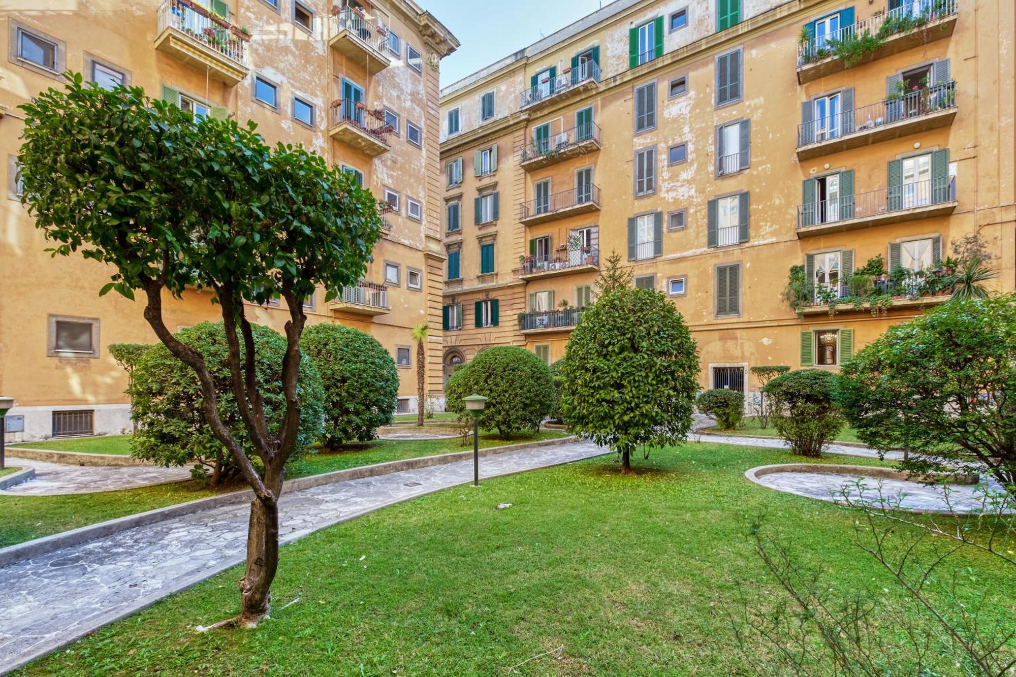 Vespasiano Luxury For 4 * Roma