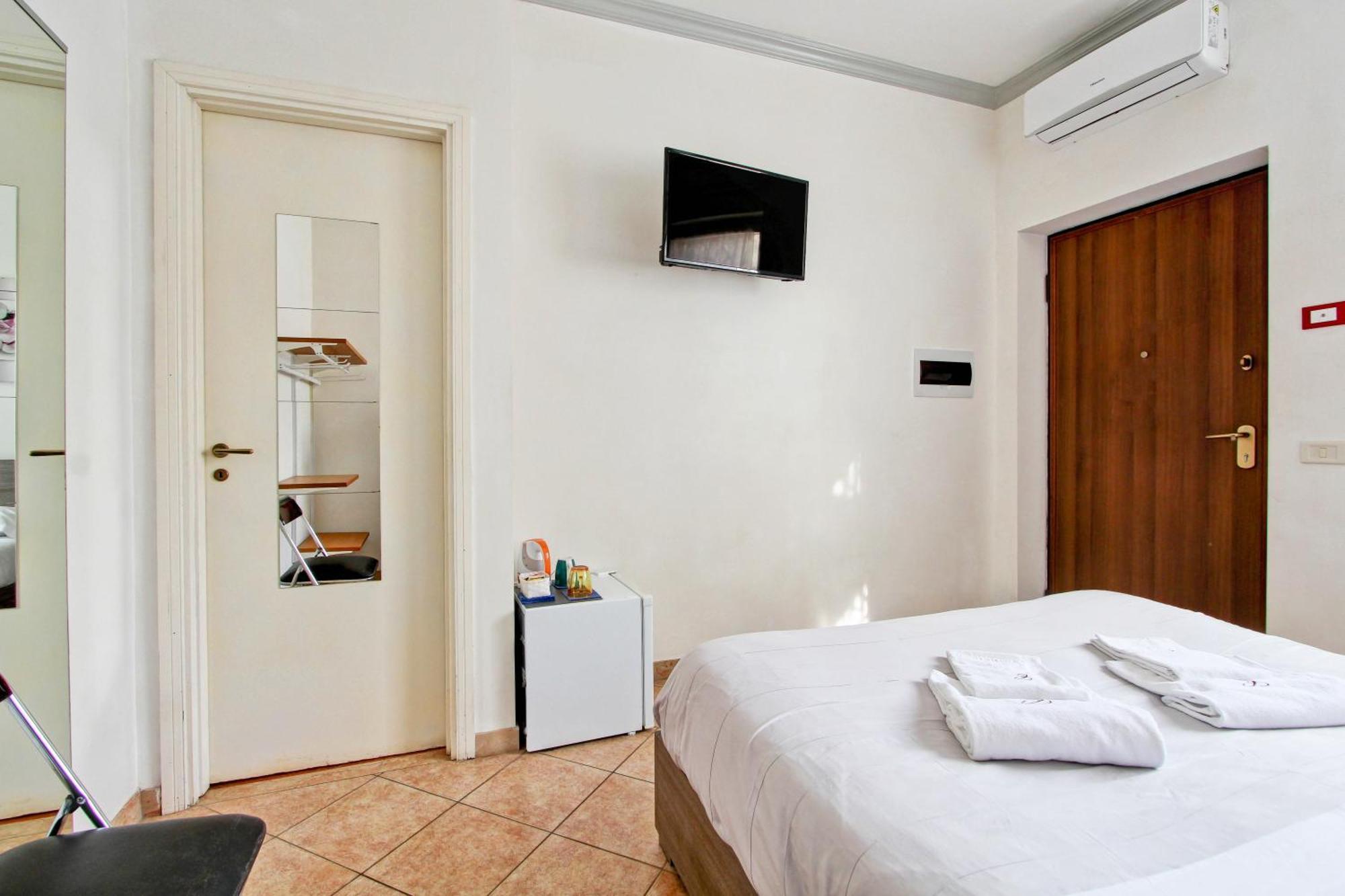 Borgo Dei Centurione Pensión Roma