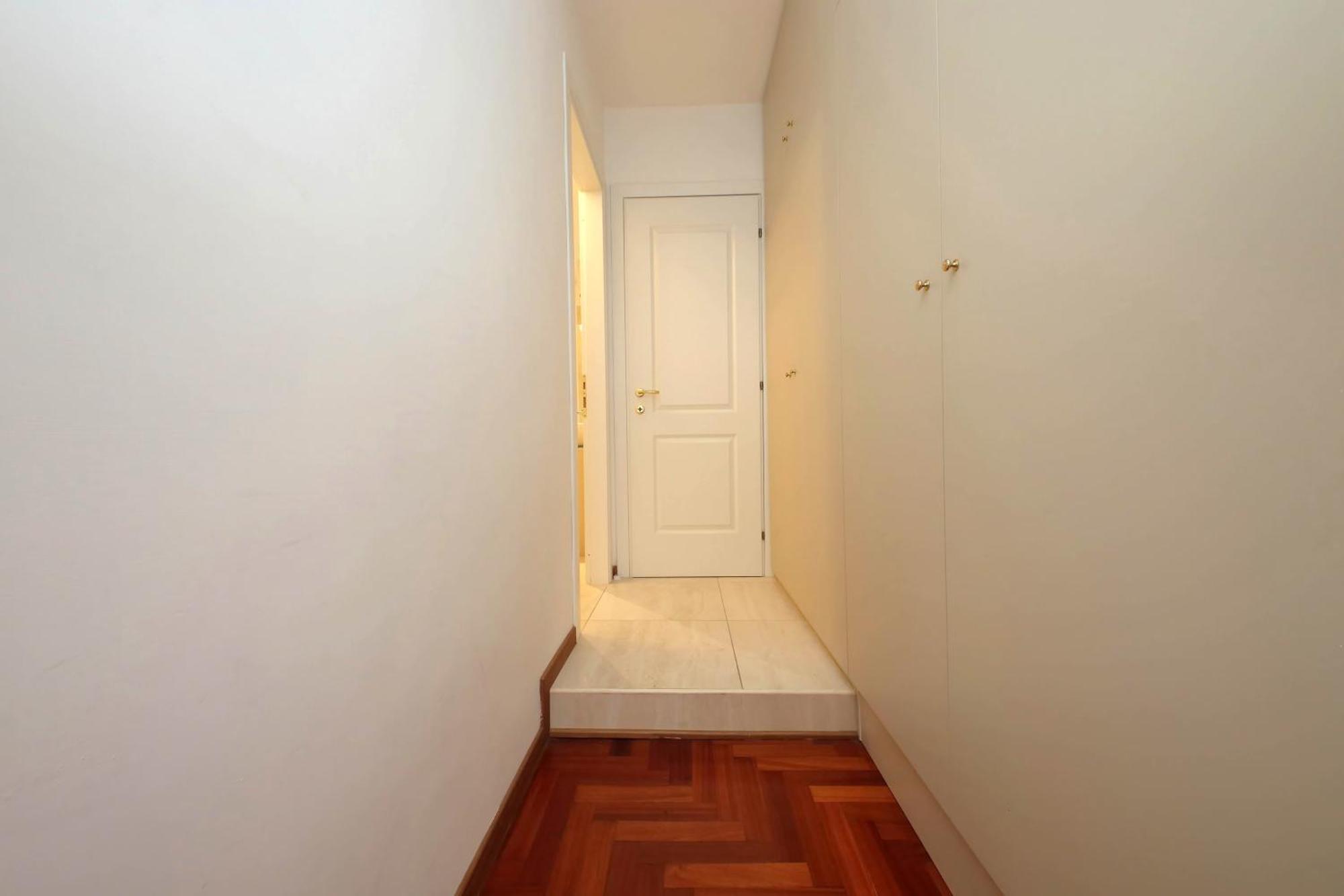 Elegant And Spacious Apartment, Vespasiano 9 Appartamento *