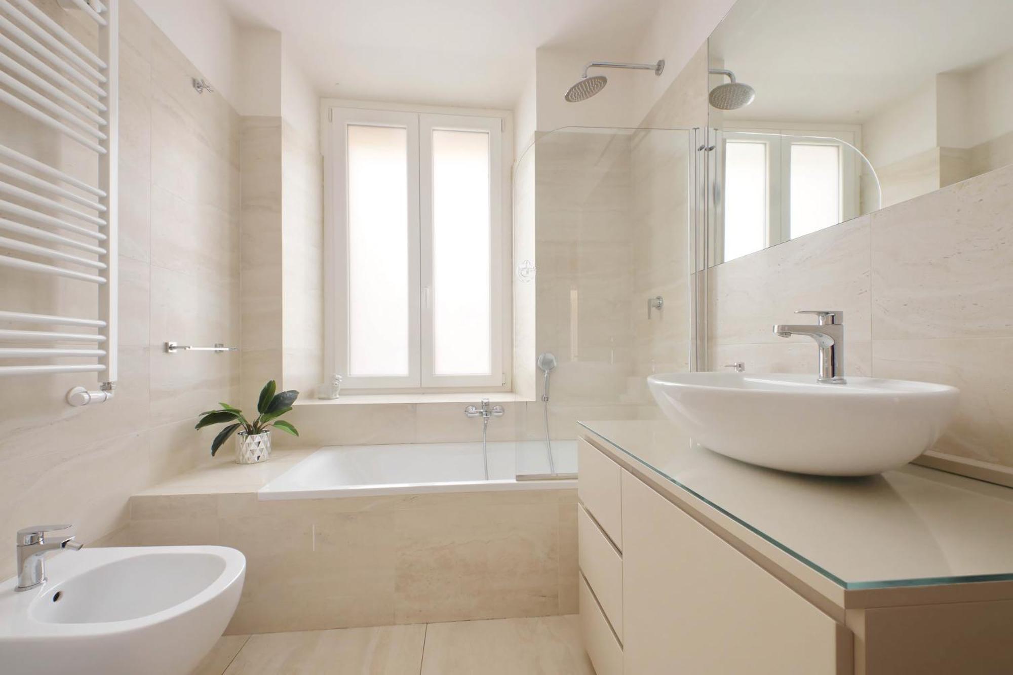 Elegant And Spacious Apartment, Vespasiano 9 Appartamento Roma