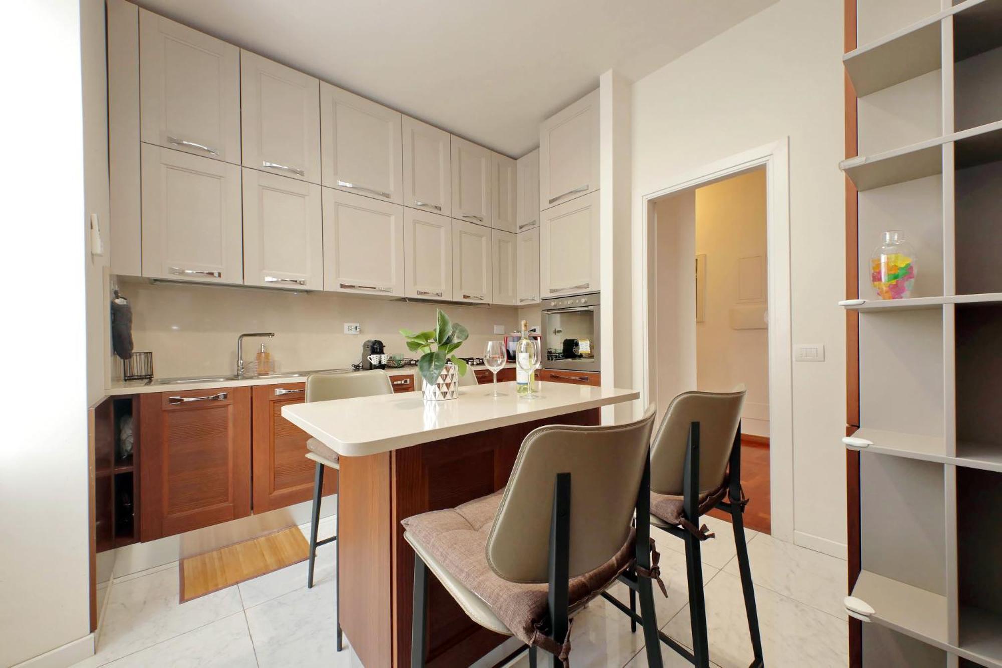 Appartamento Elegant And Spacious Apartment, Vespasiano 9 Roma