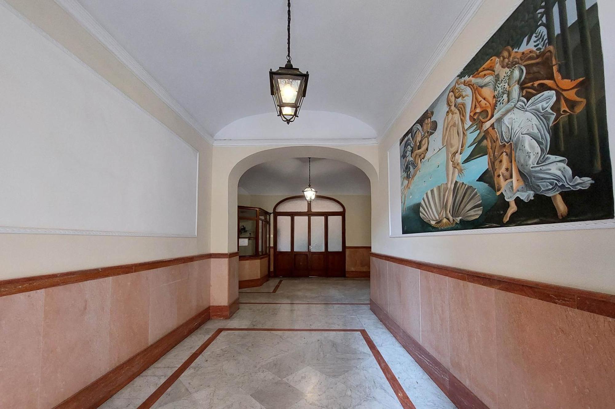 Appartamento Elegant And Spacious Apartment, Vespasiano 9