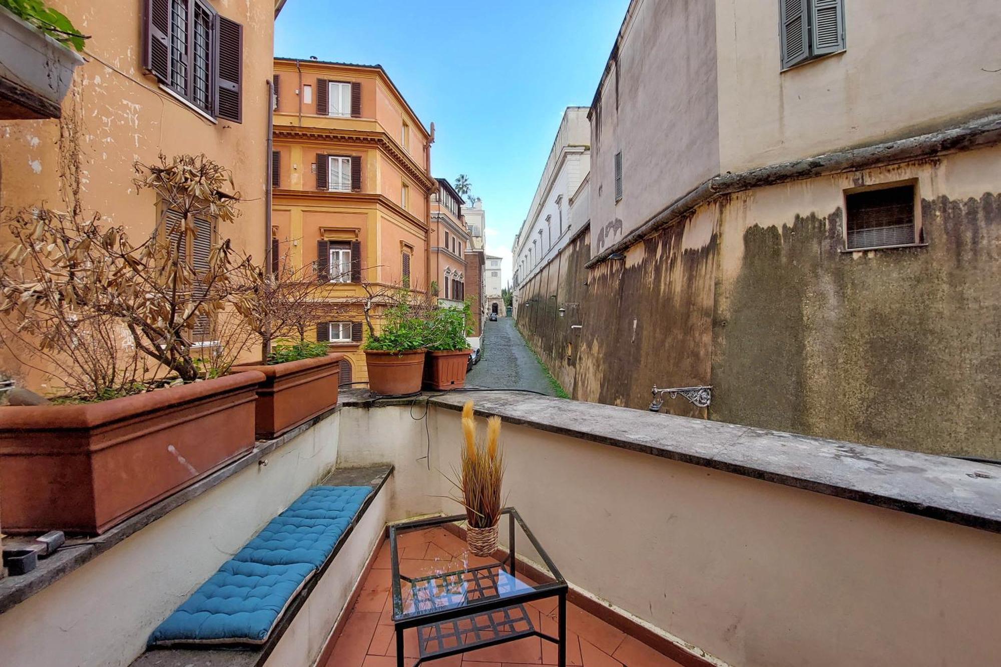 Apartment Charming Loft With Terrace At The Quirinale Rom