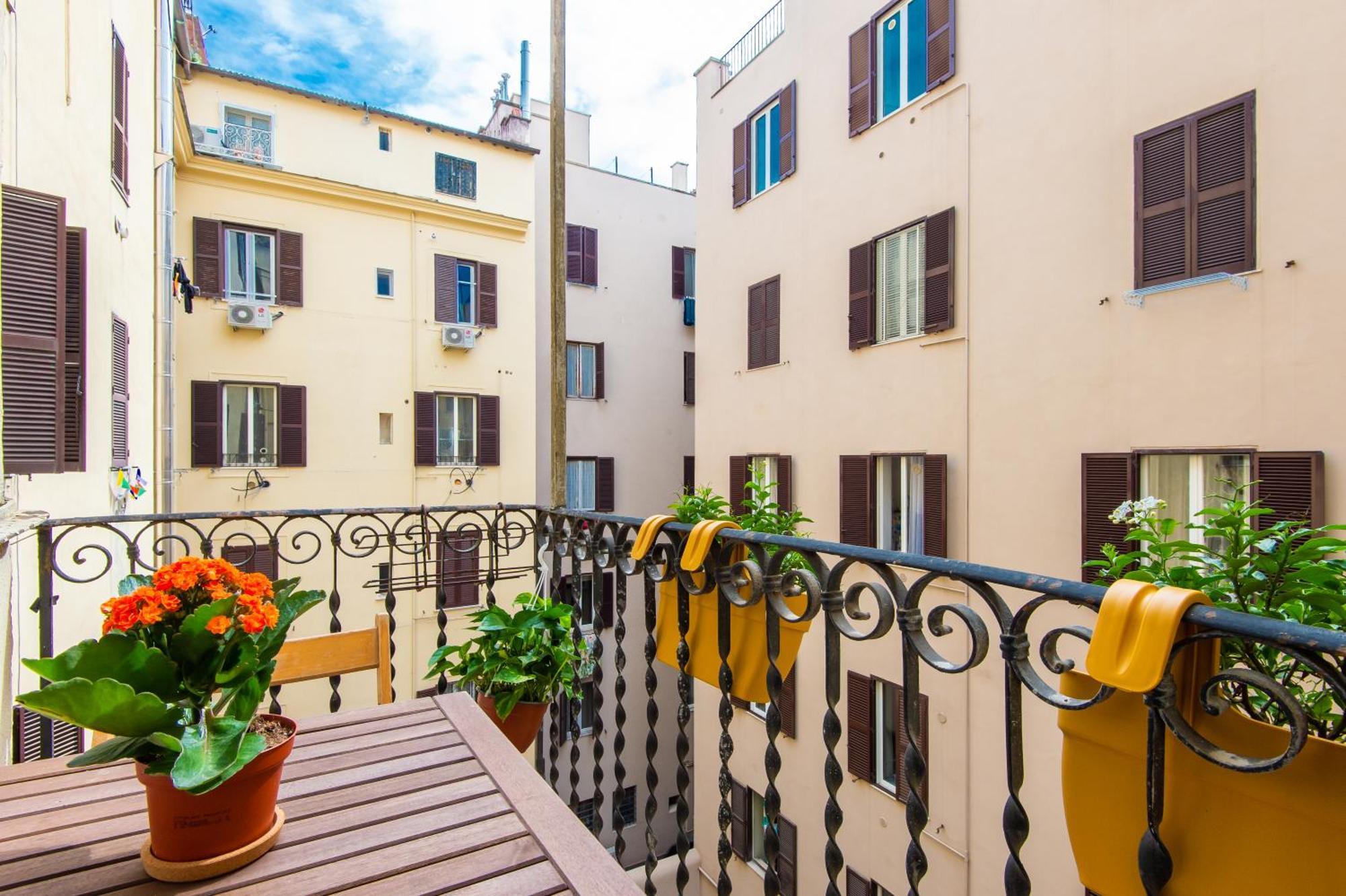 Cattaneo Monti Delizioso E Nuovissimo Apartamento Roma