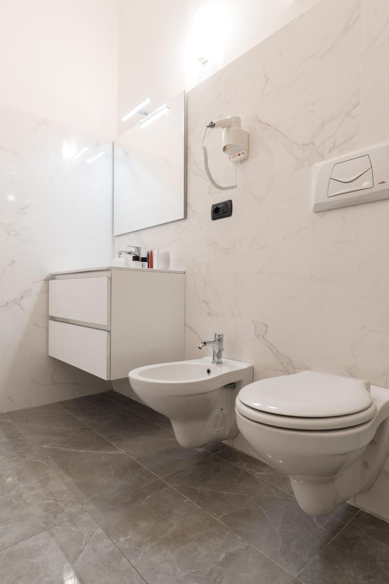 Prince'S Suite - Budget Rooms & Apt Piazza Del Popolo Apartment Rom