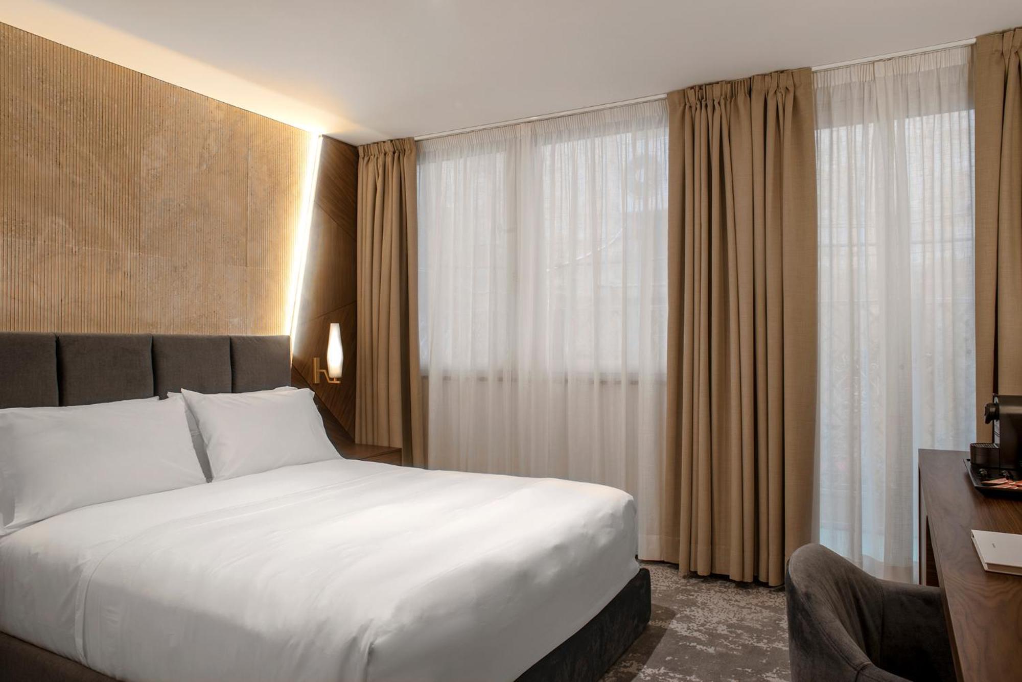 Via Veneto Hotel Roma