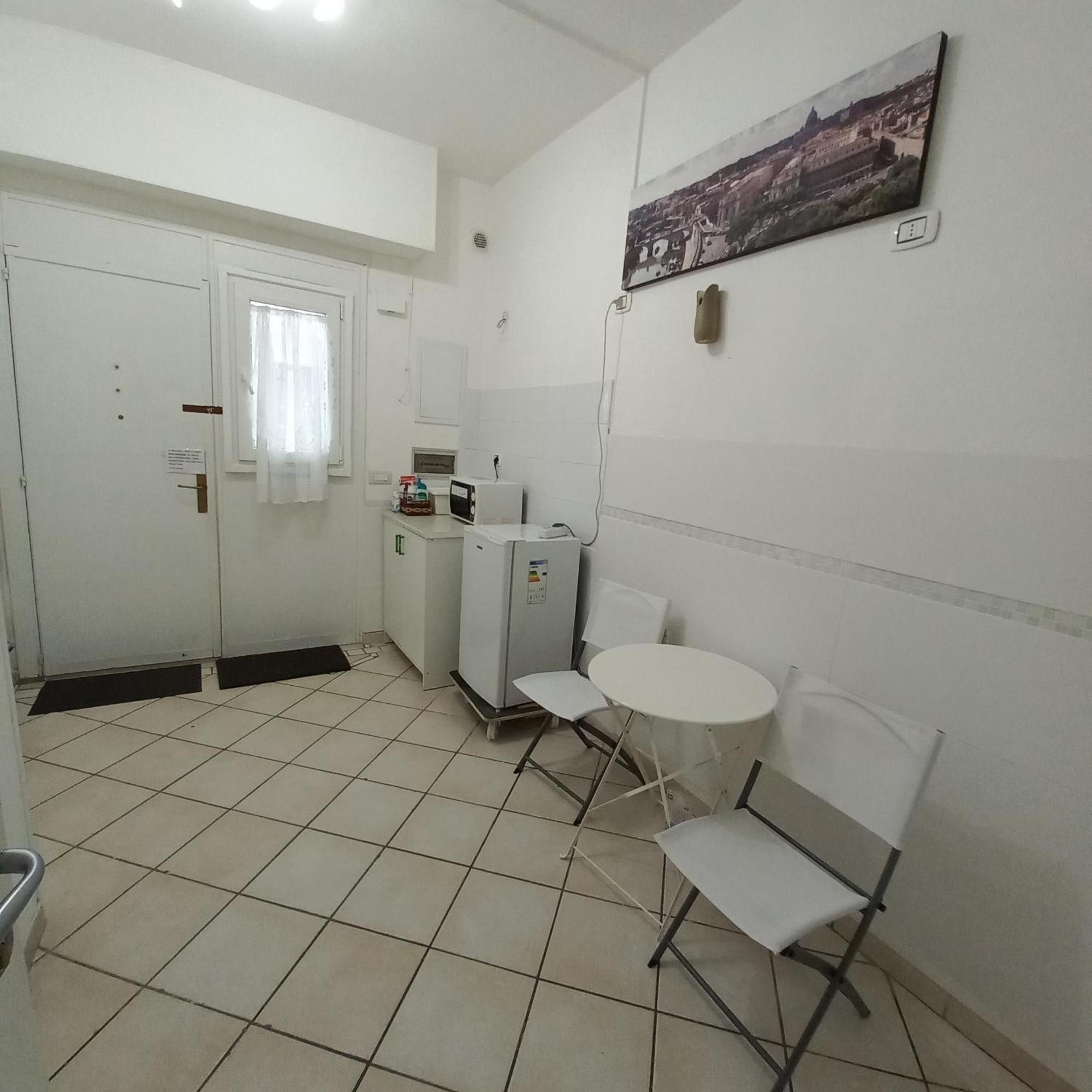 La Casetta Di Paola Pensión Roma