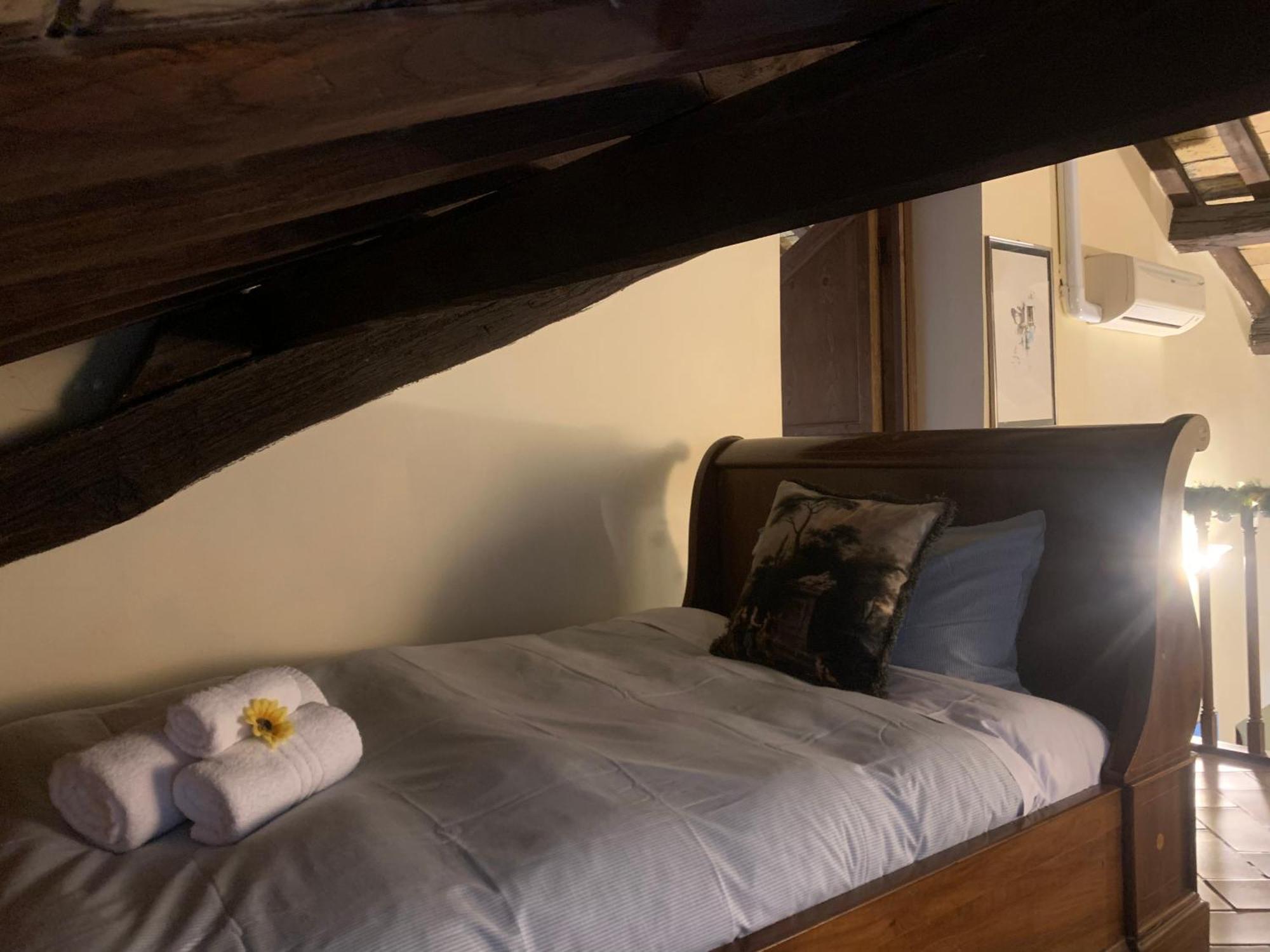 Nel Centro Storico. Apartment Rome