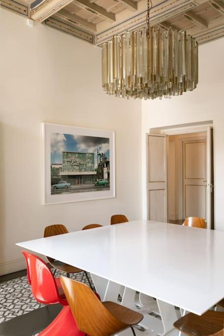 Casa Arte, A Burghesius *