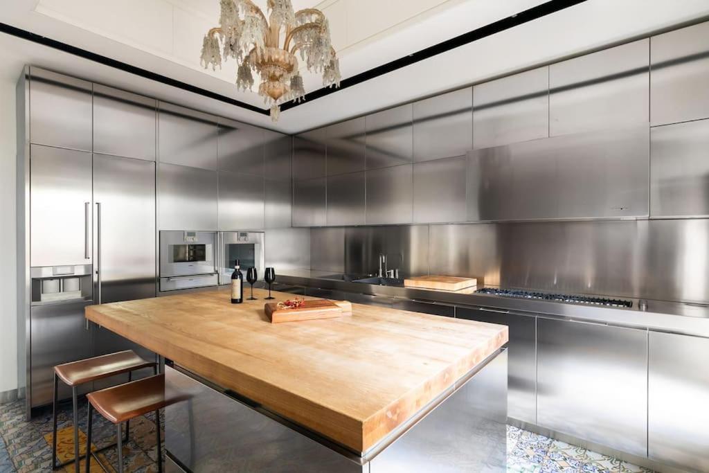 Casa Arte, A Burghesius Appartamento