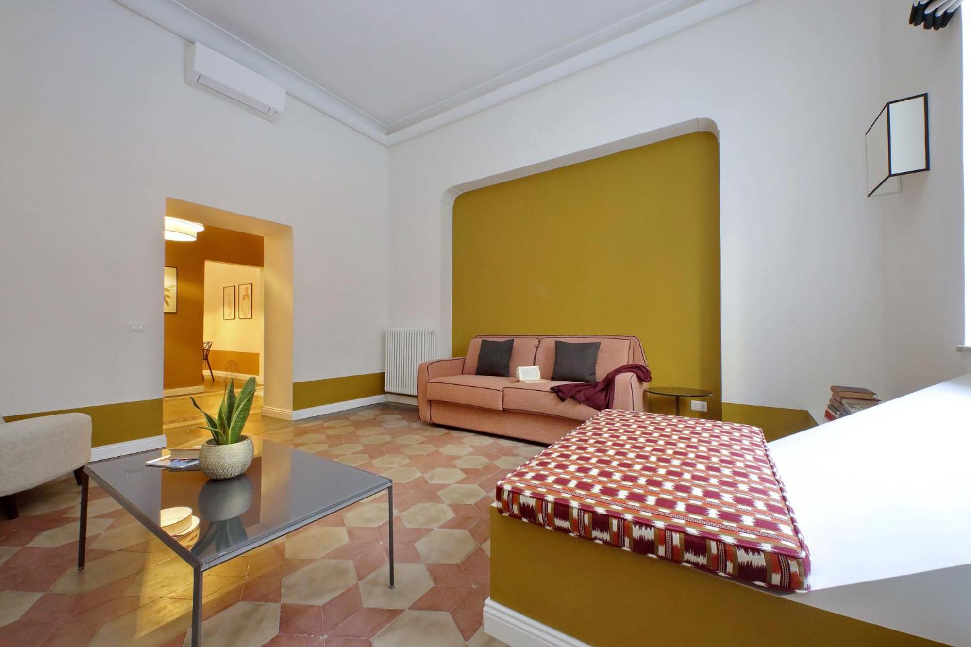 Monti - My Extra Apartment Rom