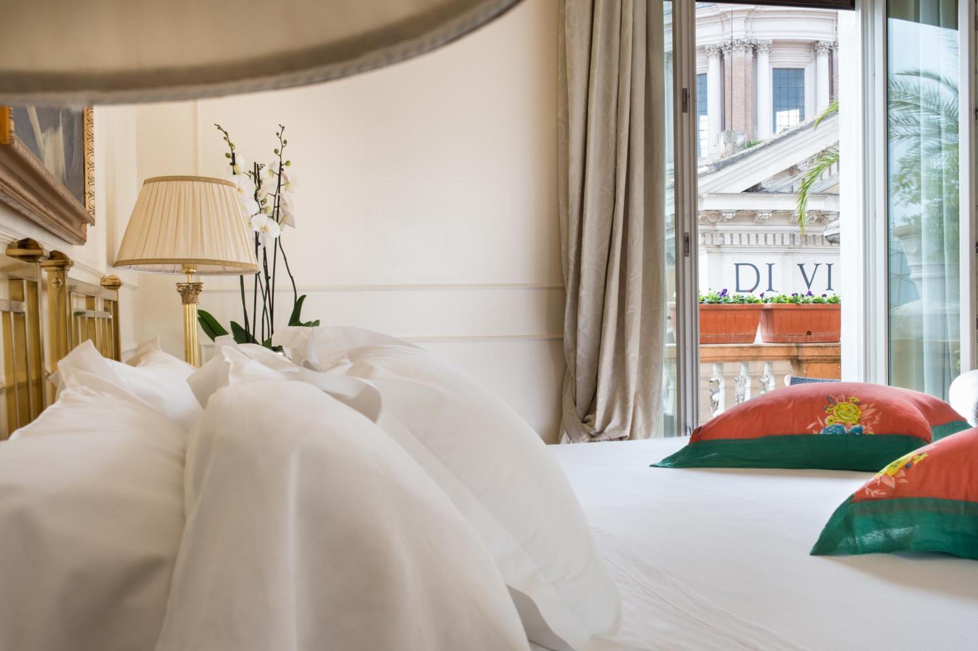 Grand Plaza Hotel 5*