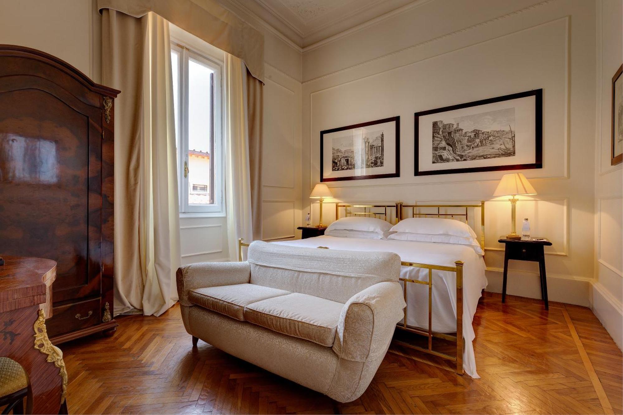 Hotel Grand Plaza 5*