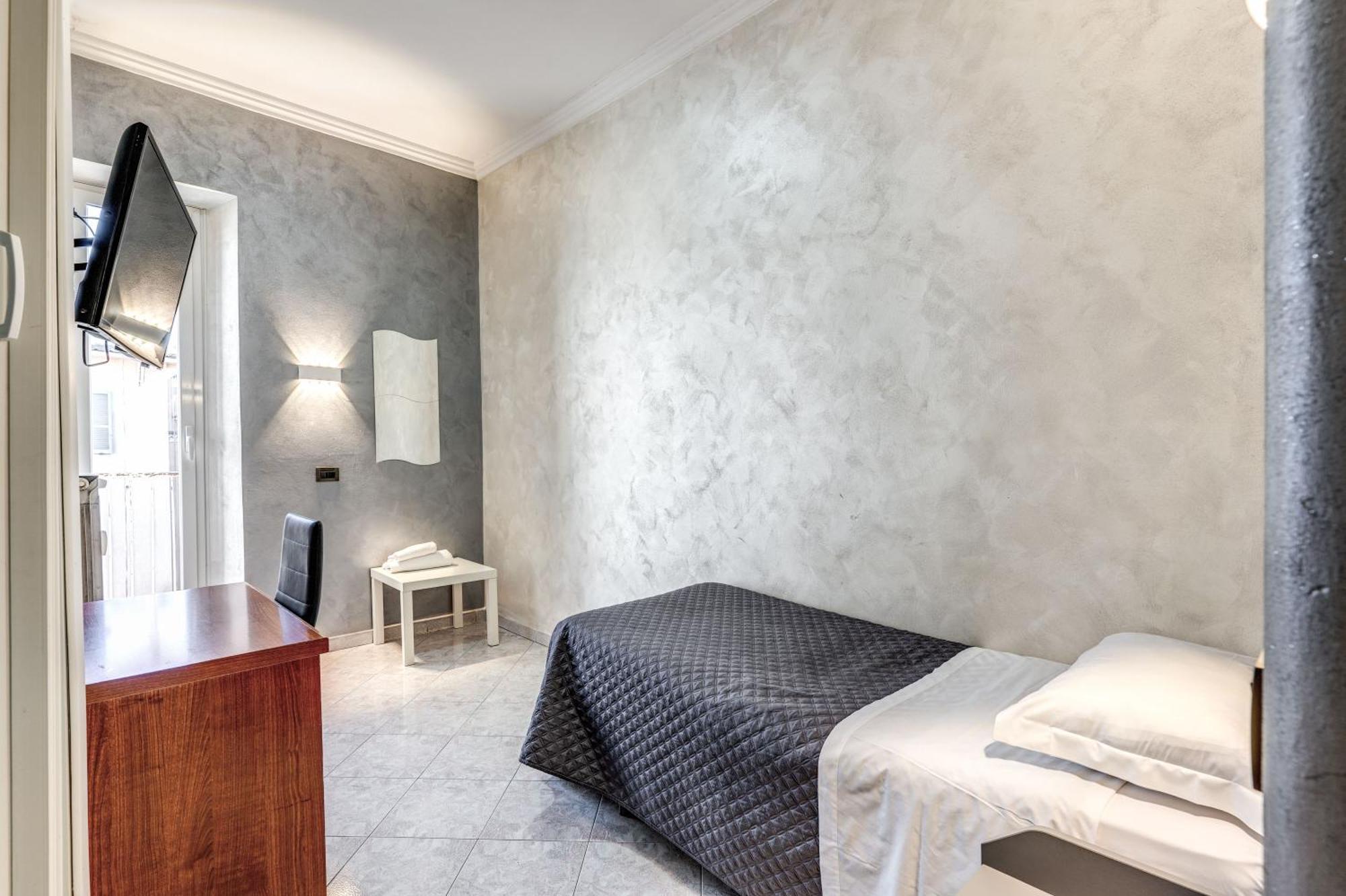 Family House Hotell *