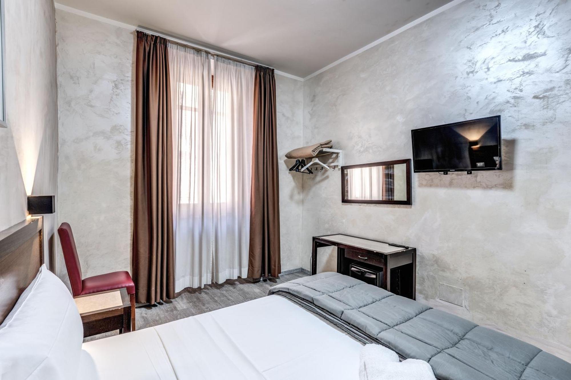 Hotel Family House *