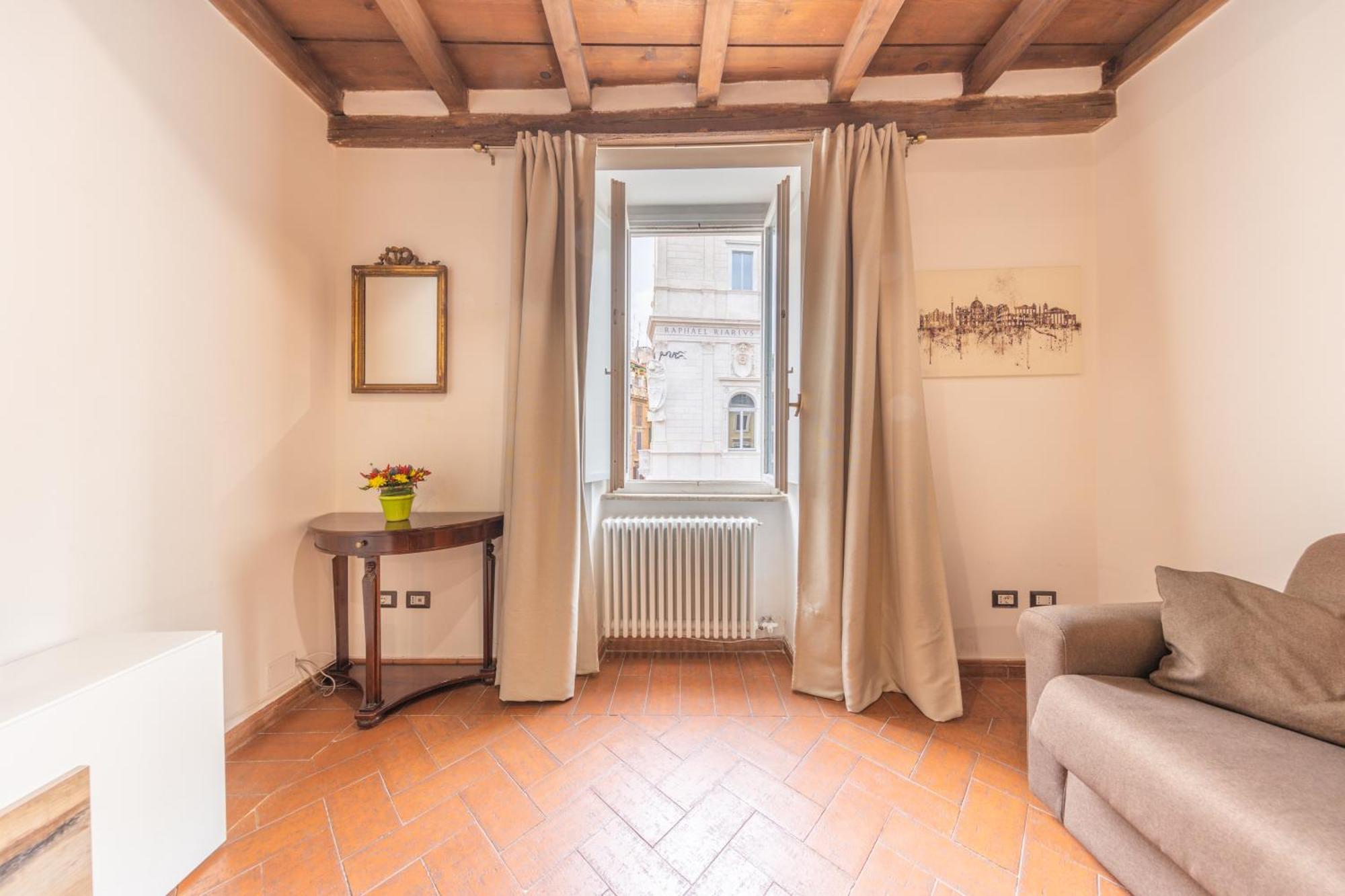 Ac21 - Palazzetto Campo De' Fiori Appartamento *
