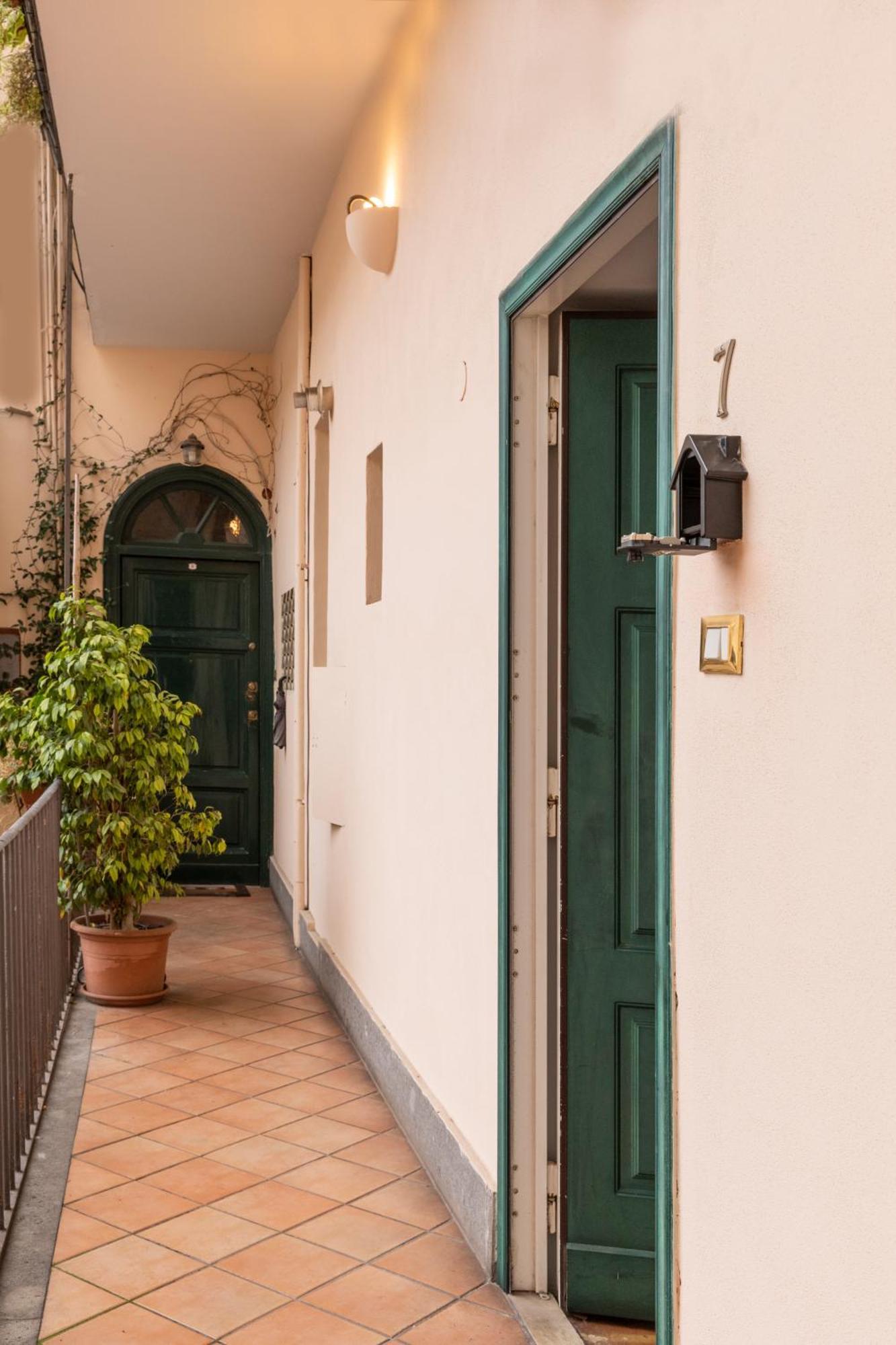 Colosseo Apartment- Heart Of Rione Monti Leilighet *