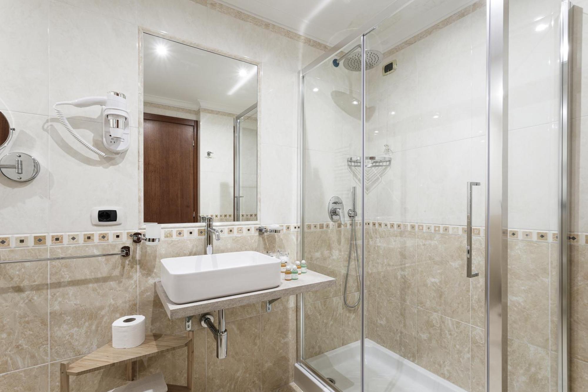 Esposizione Luxury 3* Rom