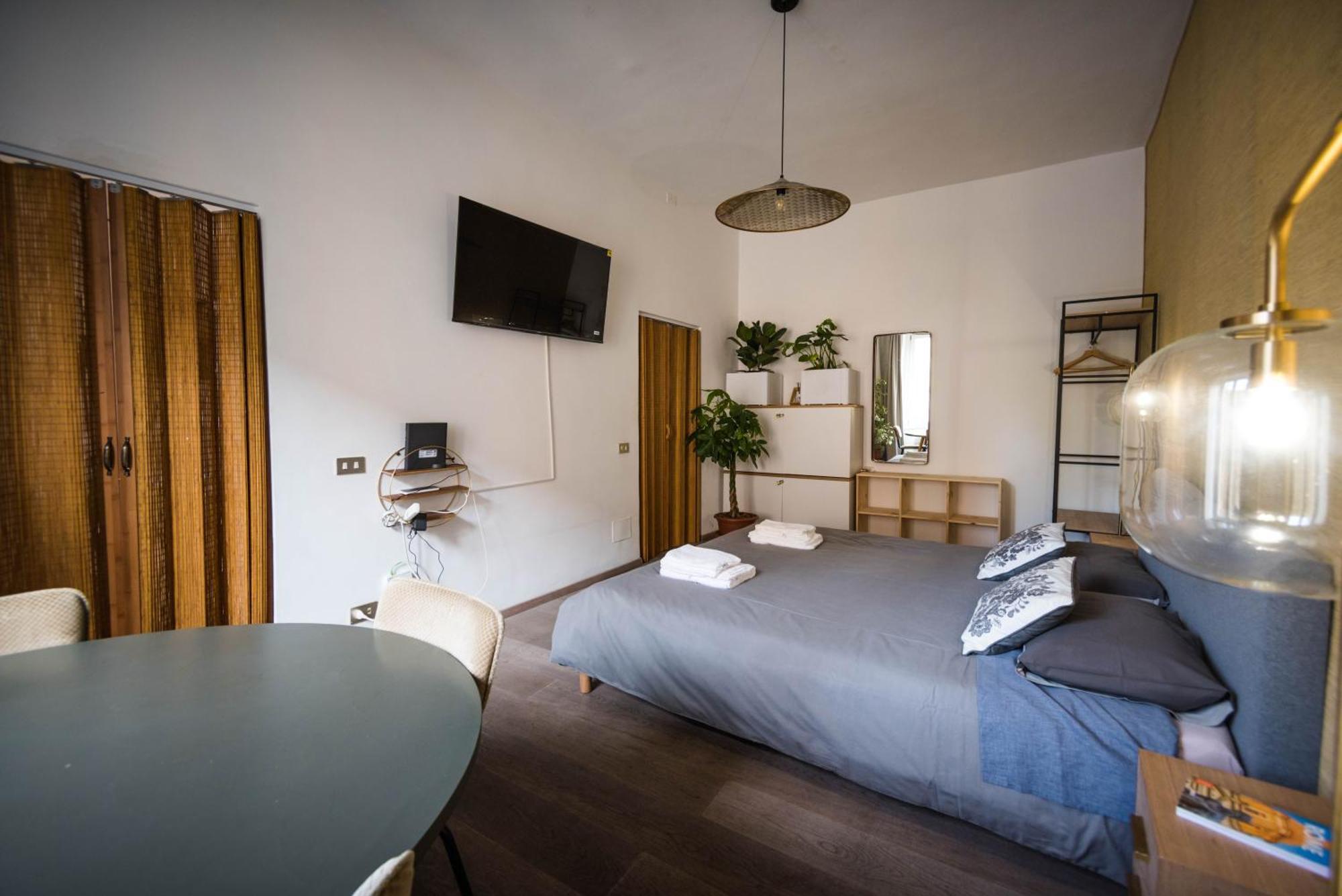 Domus Febo - Ottaviano Suites Apartamento *