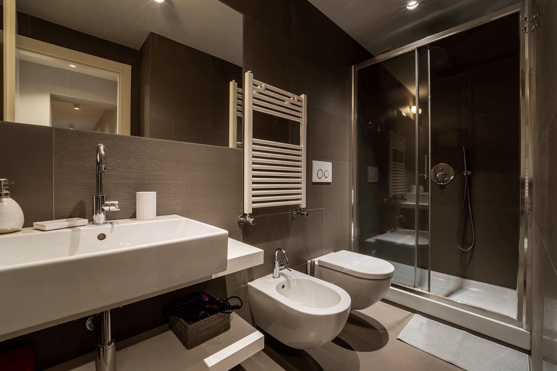 Fotofever Apt, Two Bedrooms With Air Conditioned In Elegant Shopping Area, Close To Vatican * Roma