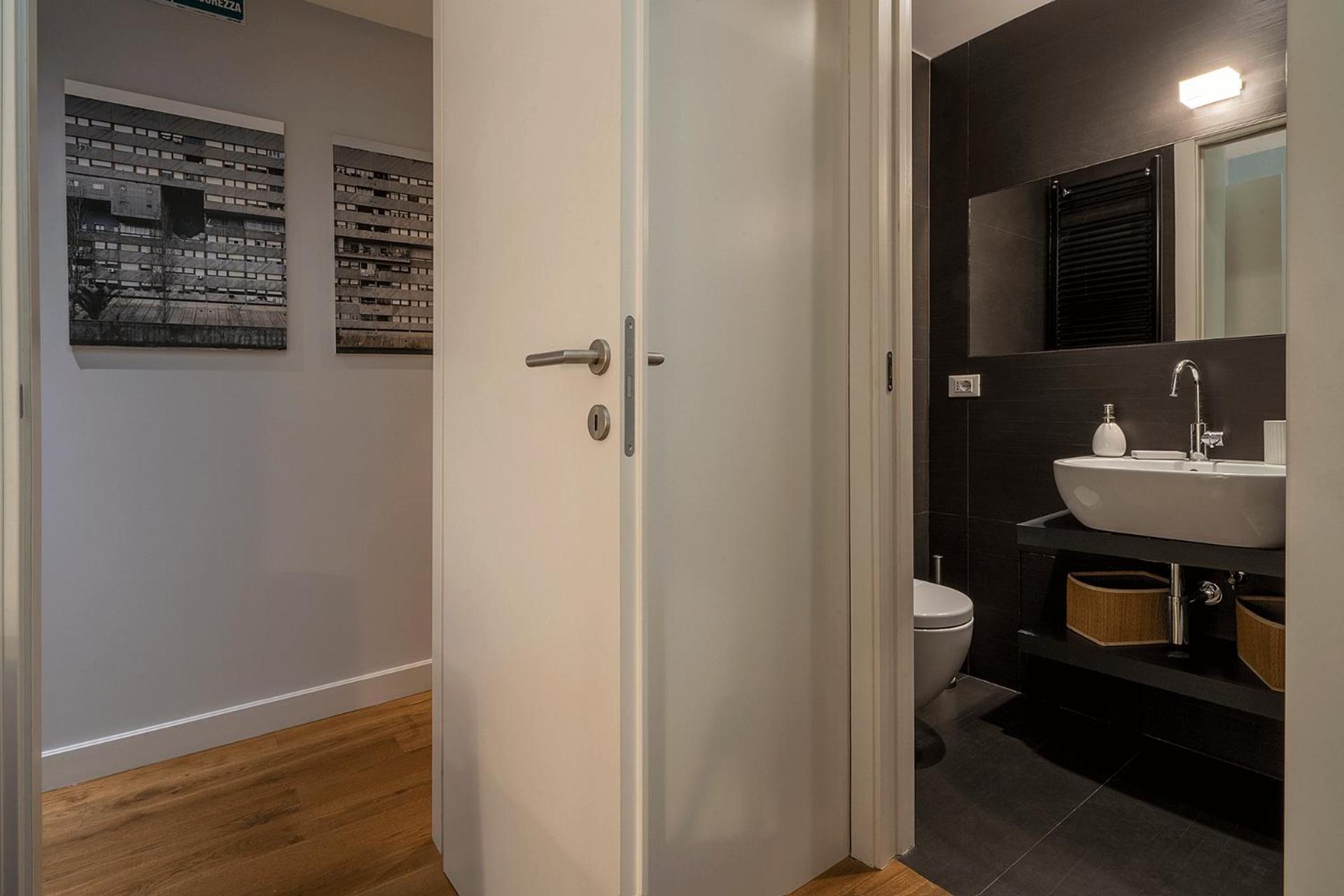 Fotofever Apt, Two Bedrooms With Air Conditioned In Elegant Shopping Area, Close To Vatican *