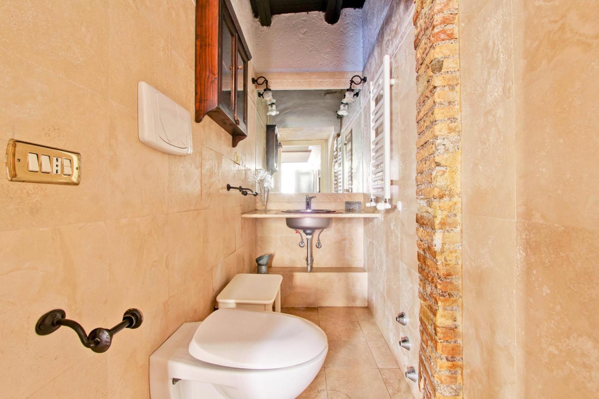 Campo De Fiori - Loft In Originario Anfiteatro Apartment *