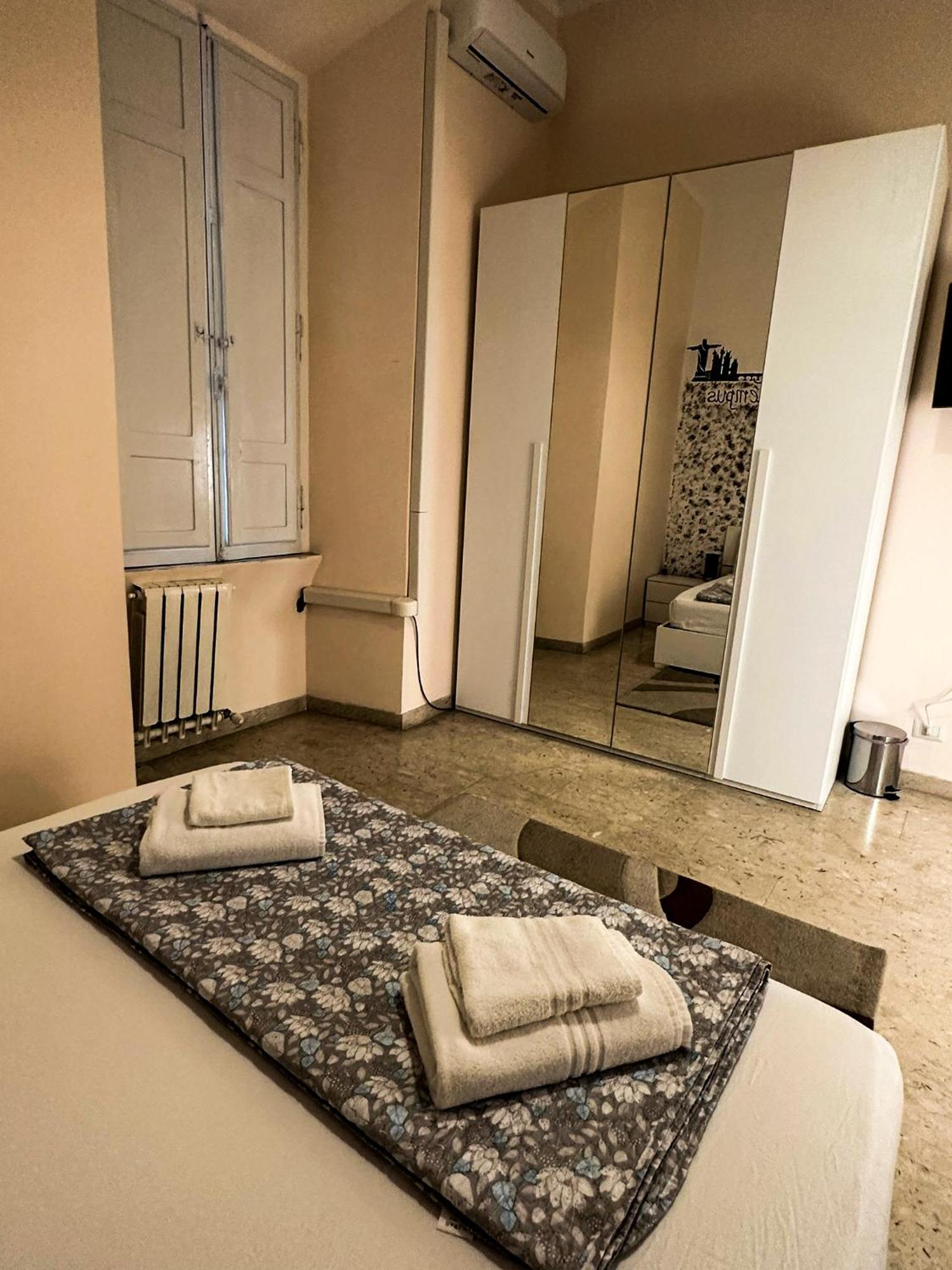Hostal Sina Rent