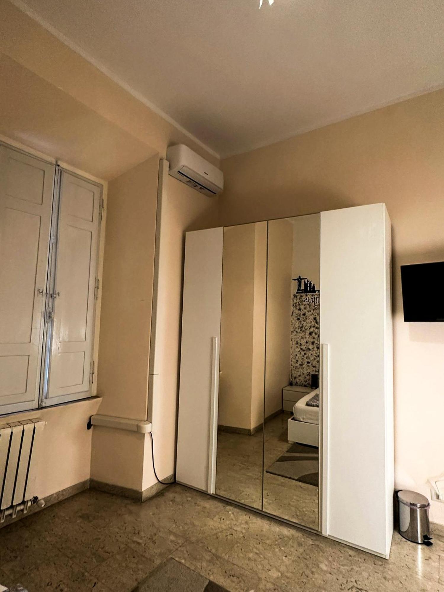 Hostal Sina Rent