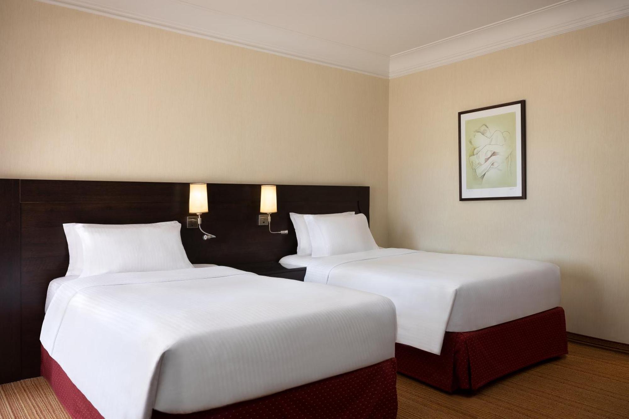 Courtyard By Marriott Park Hotell Roma