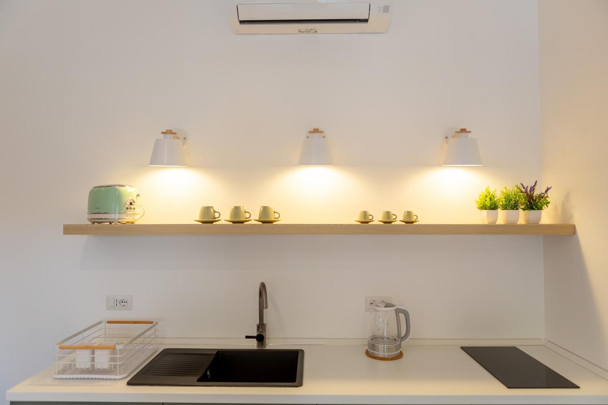 633 Appia Design Affittacamere *