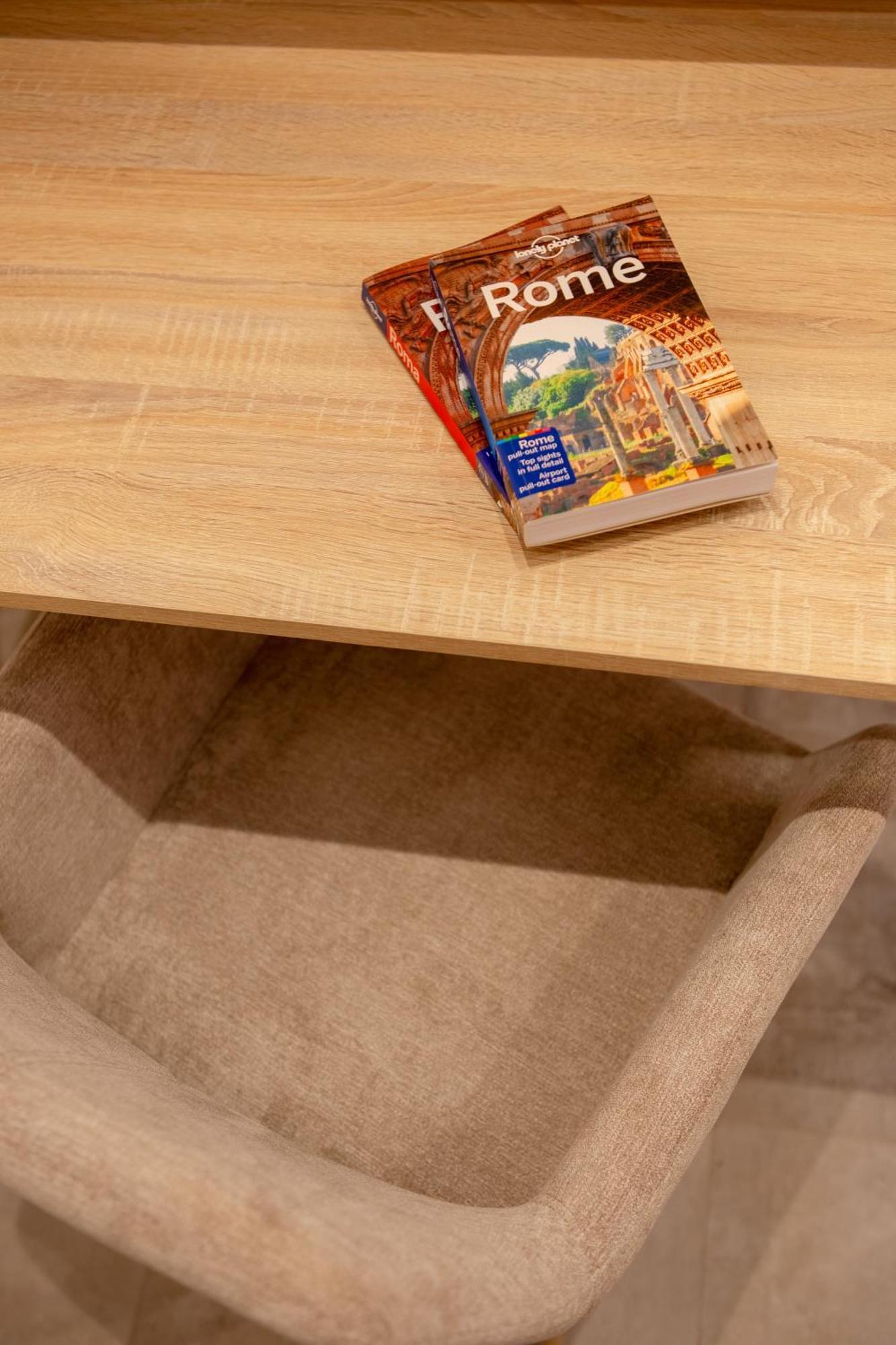 633 Appia Design Affittacamere *