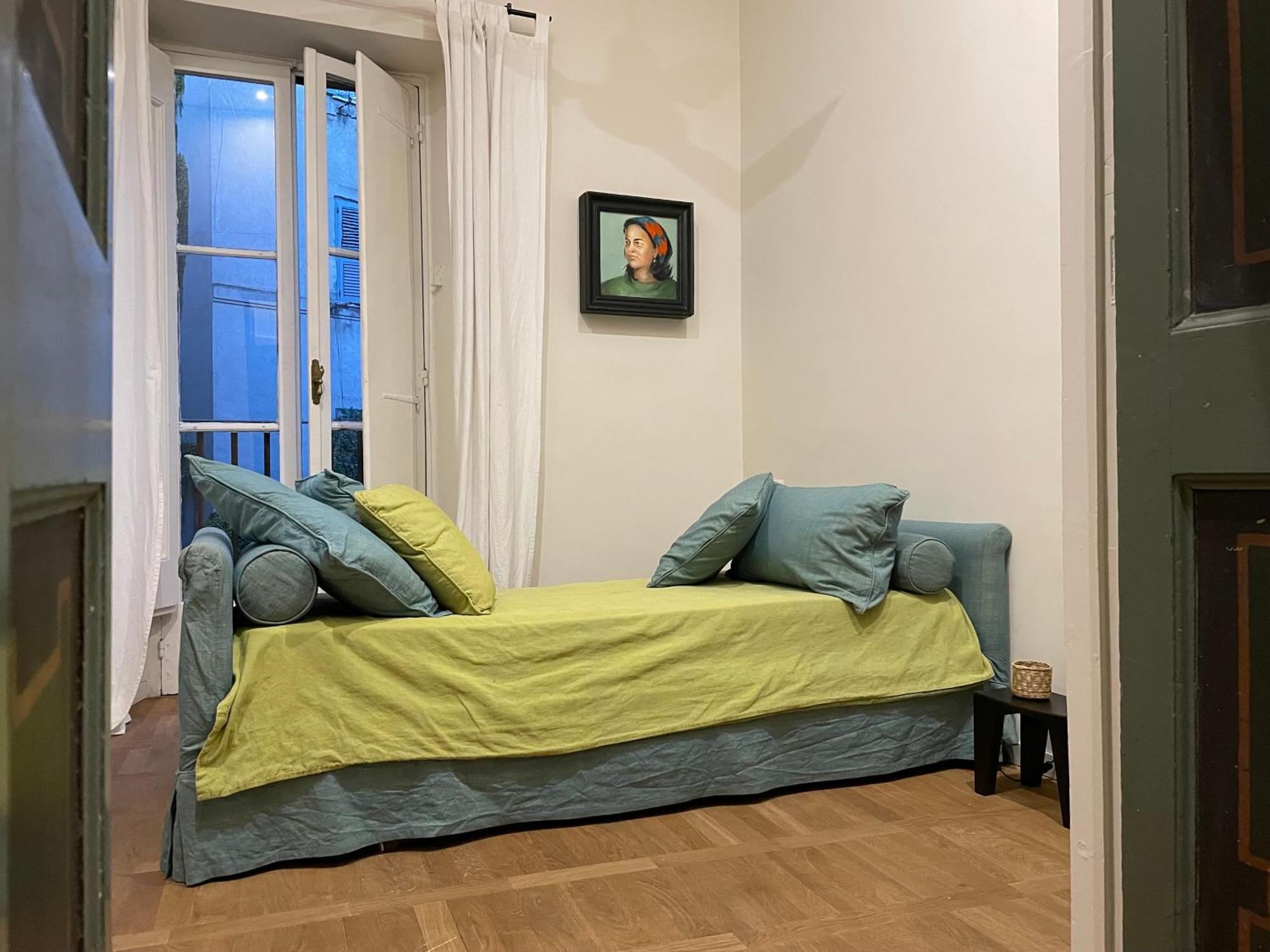 Apartamento Center, Luxury & History In Via Monserrato