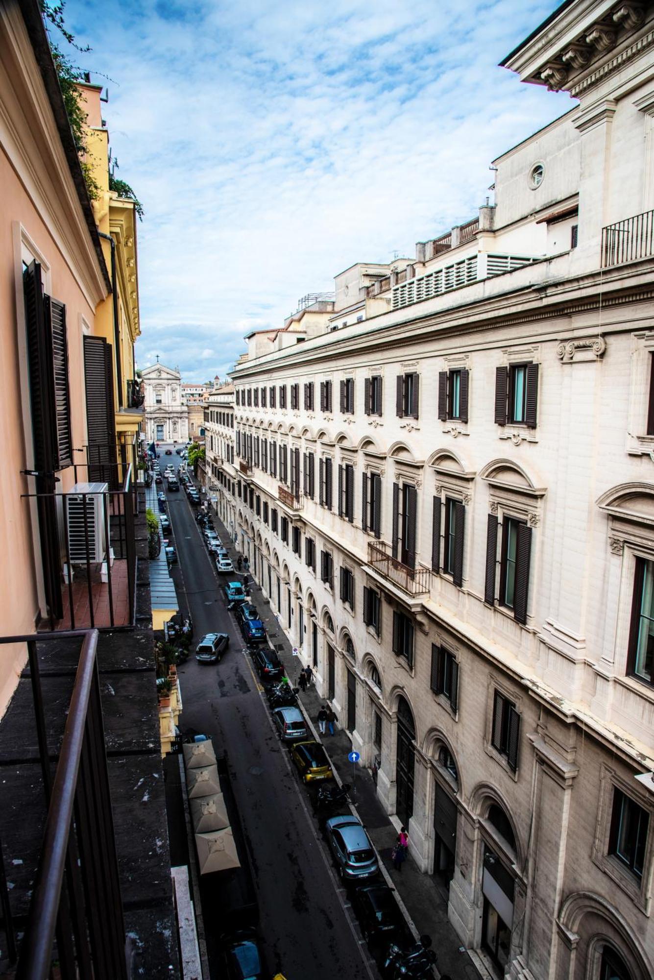 Apartment Barberini Bright Rom