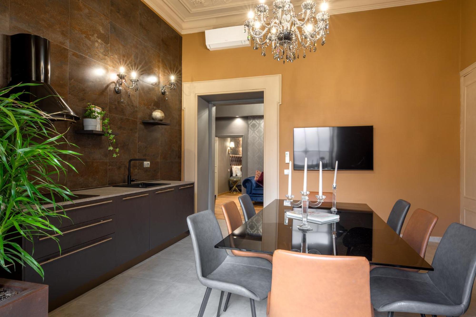 Apartment Heritage Miracle