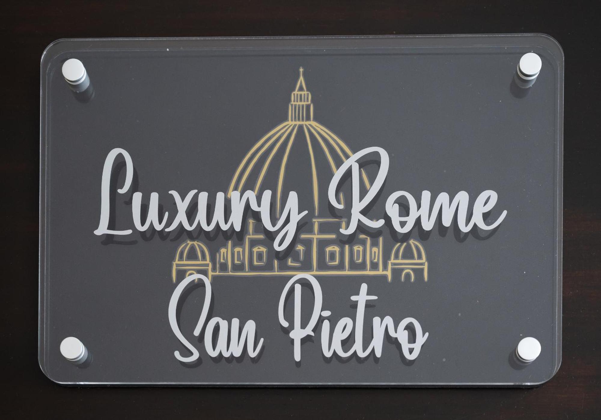 Luxury San Pietro Apartamento Roma
