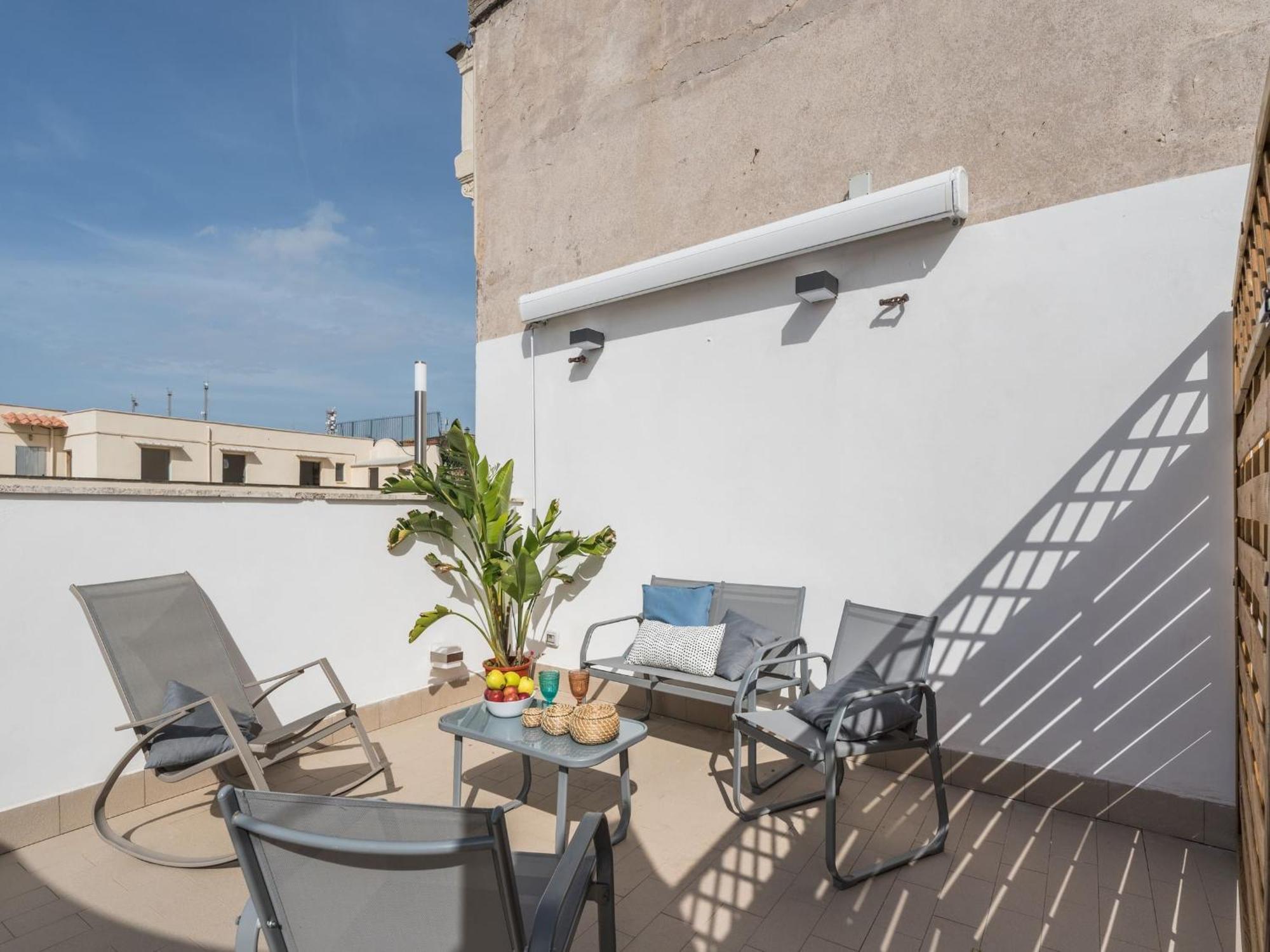 The Best Rent - Beautiful With Terrace Near Colosseo Roma